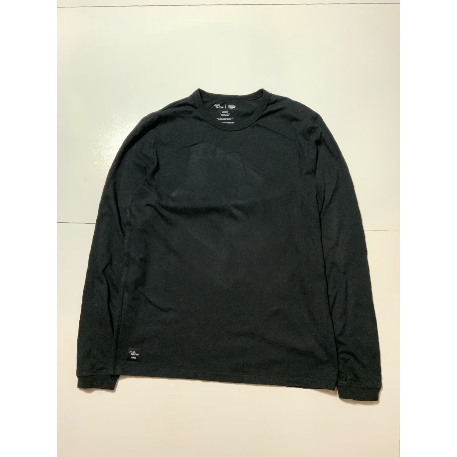 Globe VINTAGE Globe X Alex Papke Airplane Mode Skateboarding Fine Art Graphic L/S T-Shirt Sz.M Mens Black Size US M / EU 48-50 / 2 - 2 Thumbnail