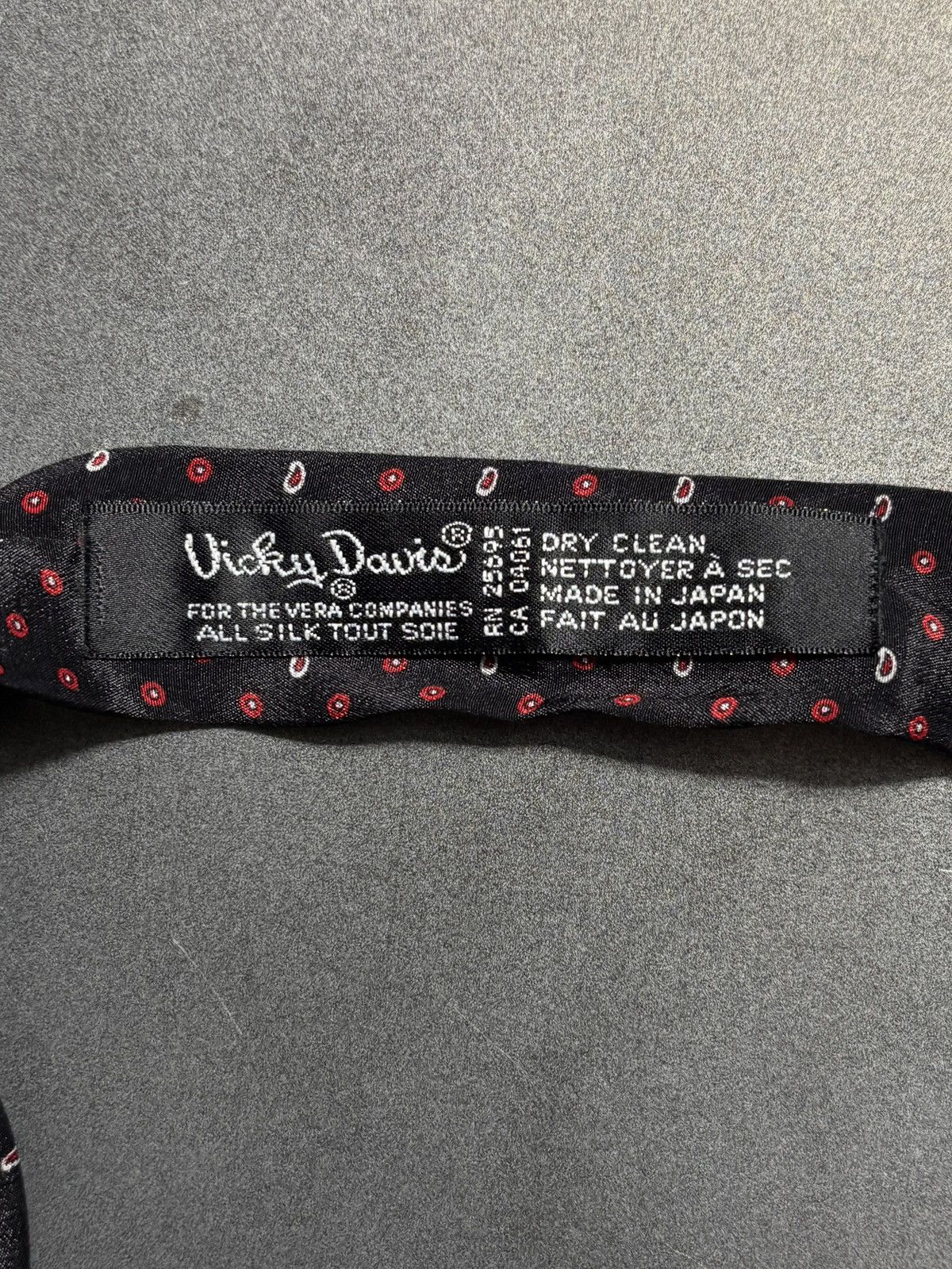 Vicky Davis Vintage Slik Cravat Bowtie Ascot Neckerchief Vicky Davis Tie Size ONE SIZE - 4 Thumbnail
