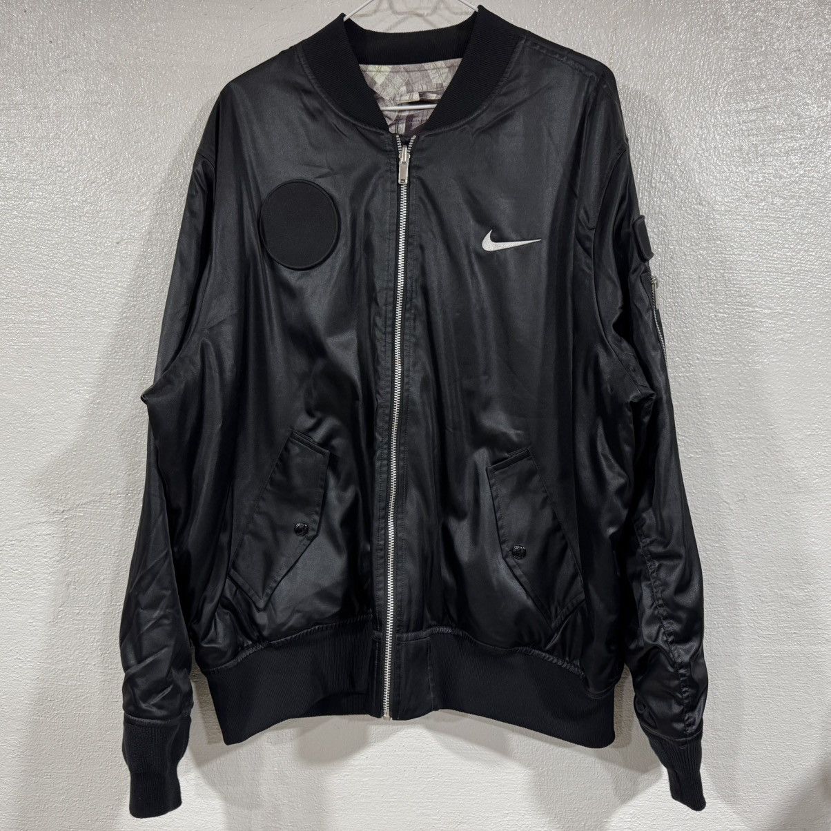 Nike Nike Reversible Graphic Satin Bomber Jacket AT4373-010 2X Size US XXL / EU 58 / 5 - 1 Thumbnail