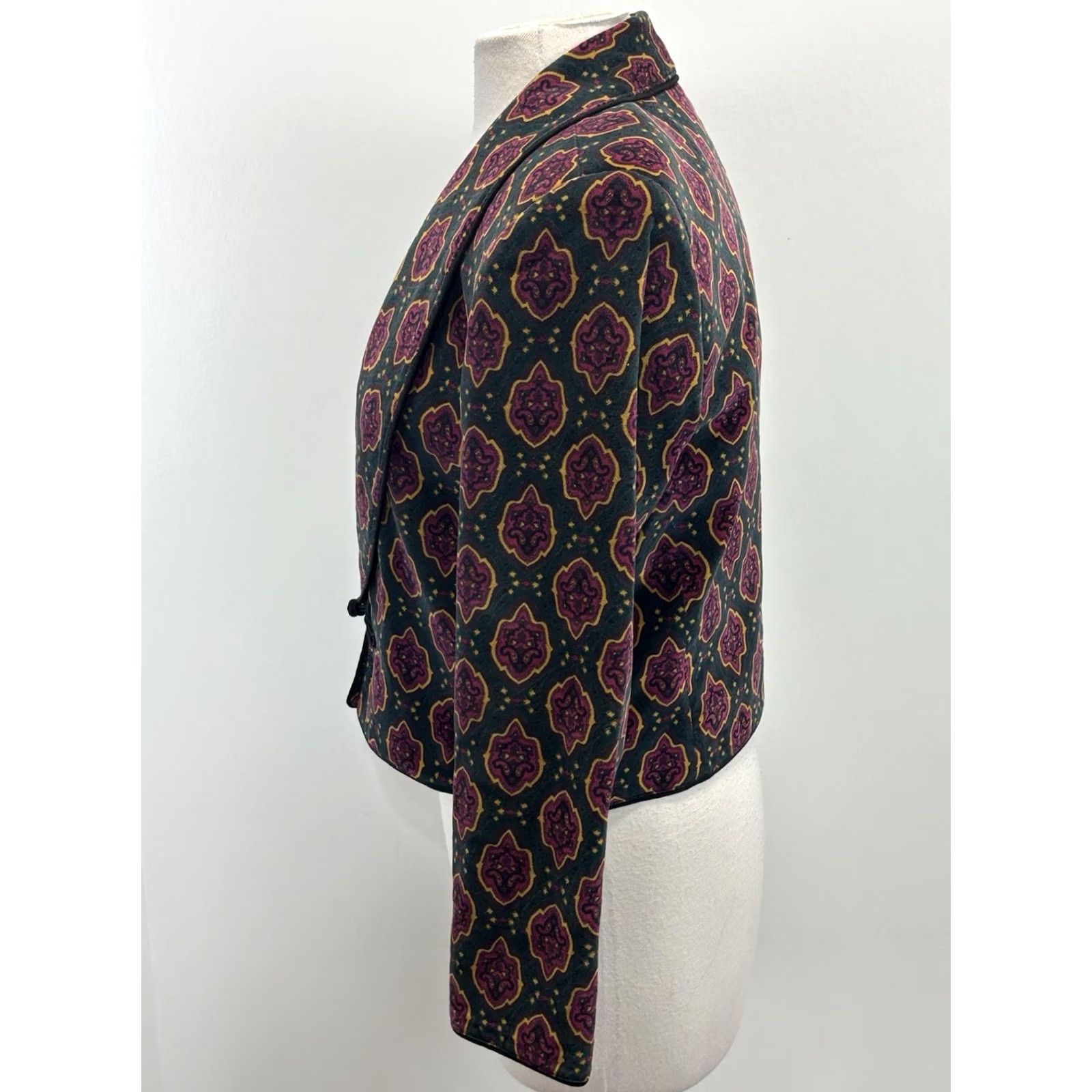 Vintage VINTAGE Bryn Connelly Jacket 12P Vtg Velvet Skirt Suit Set Womens Petite Toggle 90s Size 34" / US 12 / IT 48 - 3 Thumbnail