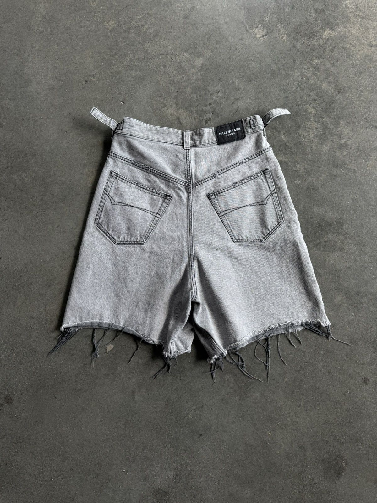 Balenciaga Balenciaga Grey Skater Shorts SZ XS Size US 31 - 3 Thumbnail