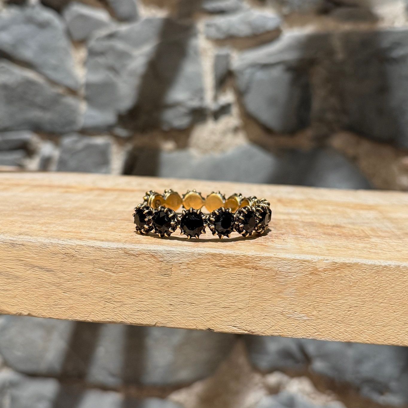 Gucci Gucci Crystal Black Stones Cuff Feline Bracelet - Size 16 Size ONE SIZE - 6 Thumbnail