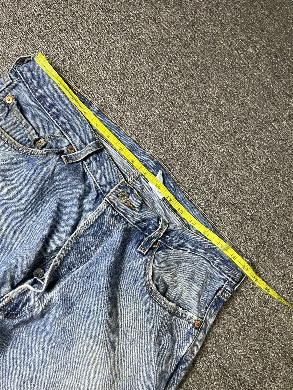 Levi's × Vintage Levis 501 Distressed Denim Jeans (106) Size US 34 / EU 50 - 4 Thumbnail