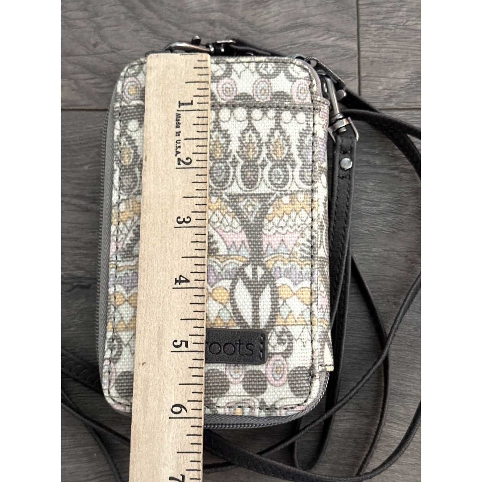 Vintage VINTAGE Sakroots Smartphone Wristlet Crossbody Wallet Women Gray Pastel Heart Bird Bohemian 2010s Womens Size ONE SIZE - 2 Thumbnail