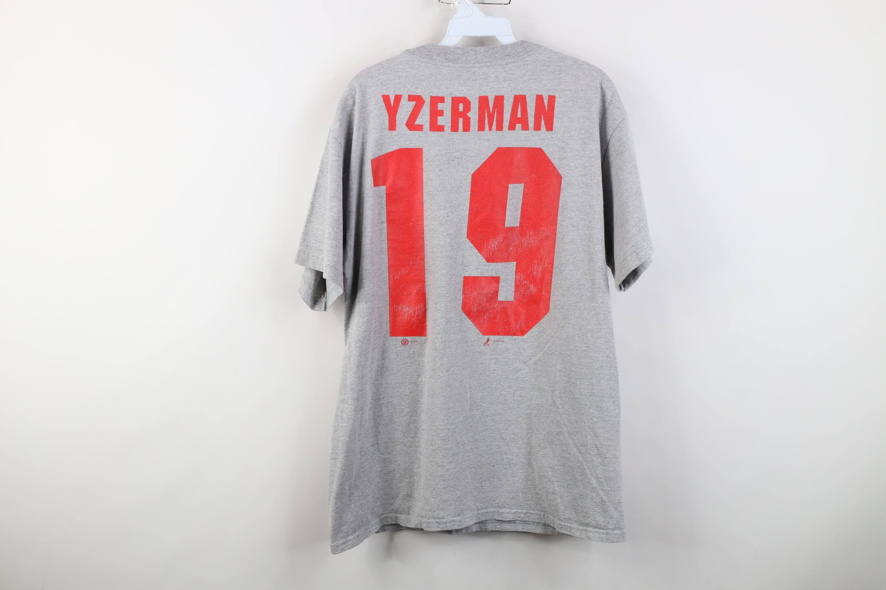 Vintage Vintage 90s Steve Yzerman Red Wings Jersey T-Shirt #19 Size US L / EU 52-54 / 3 - 11 Thumbnail