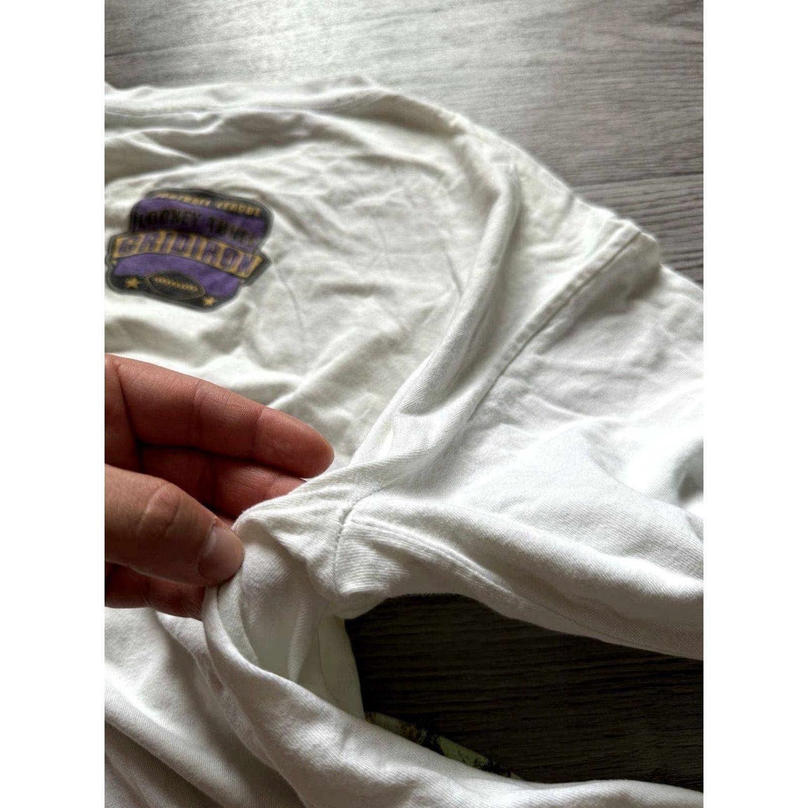Vintage VTG Wile E Coyote Football League Gridiron Looney Tunes T-Shirt XL Beige Men Short Sleeve 90s Cotton Logo Size US XL / EU 56 / 4 - 5 Thumbnail