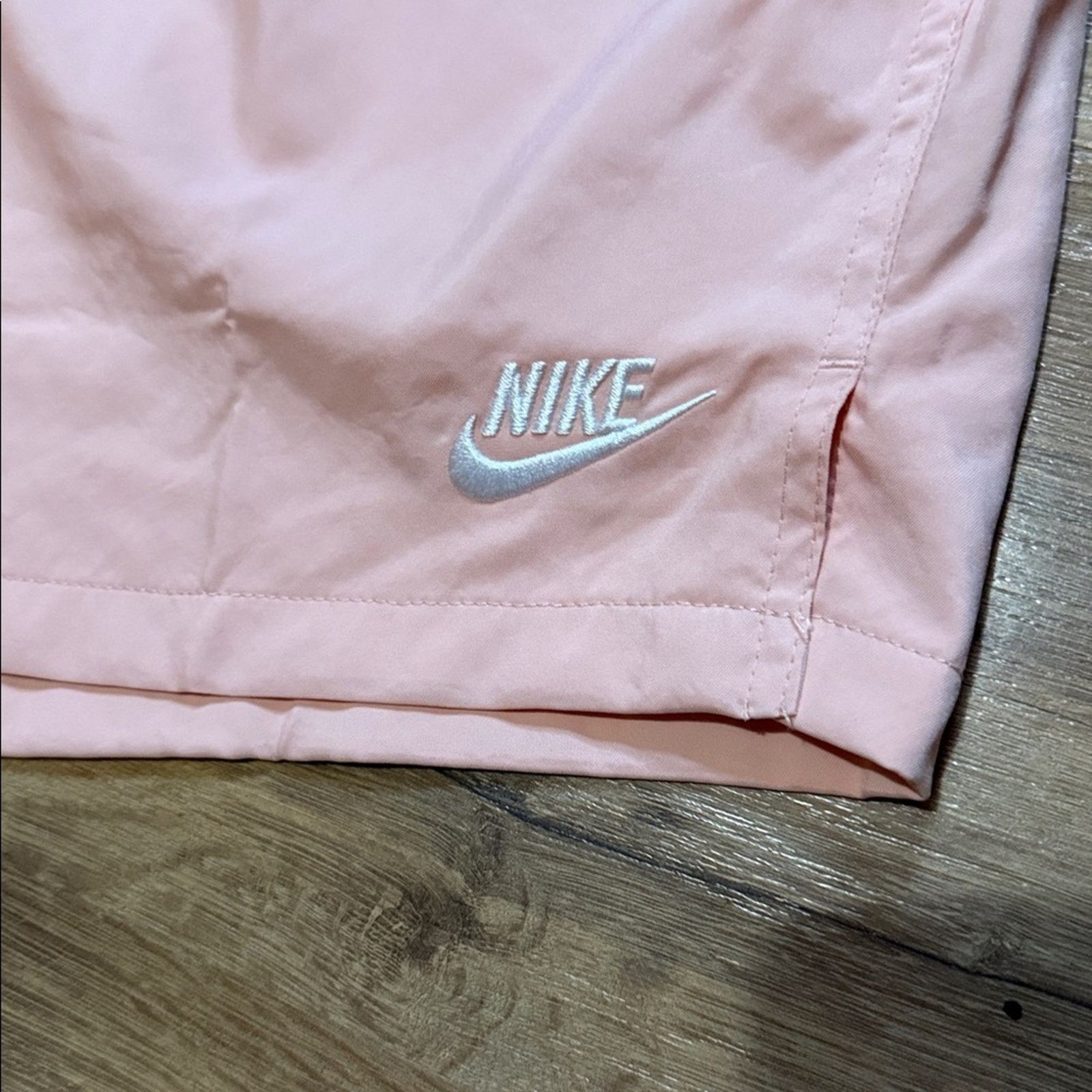 Nike Nike Shorts Size US 30 / EU 46 - 2 Thumbnail