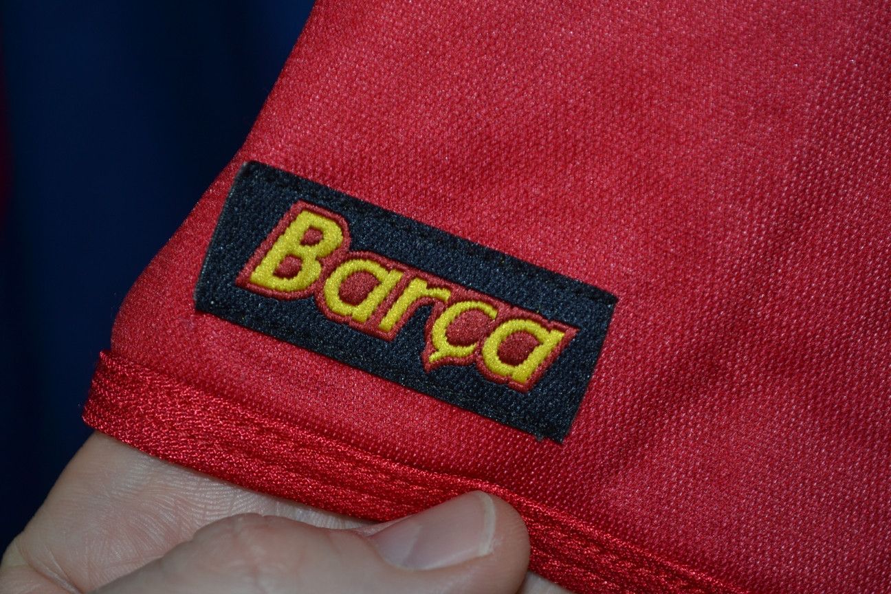 Vintage Vintage Official FC Barcelona Football Jersey #7 Saviola XL Size US XL / EU 56 / 4 - 4 Thumbnail