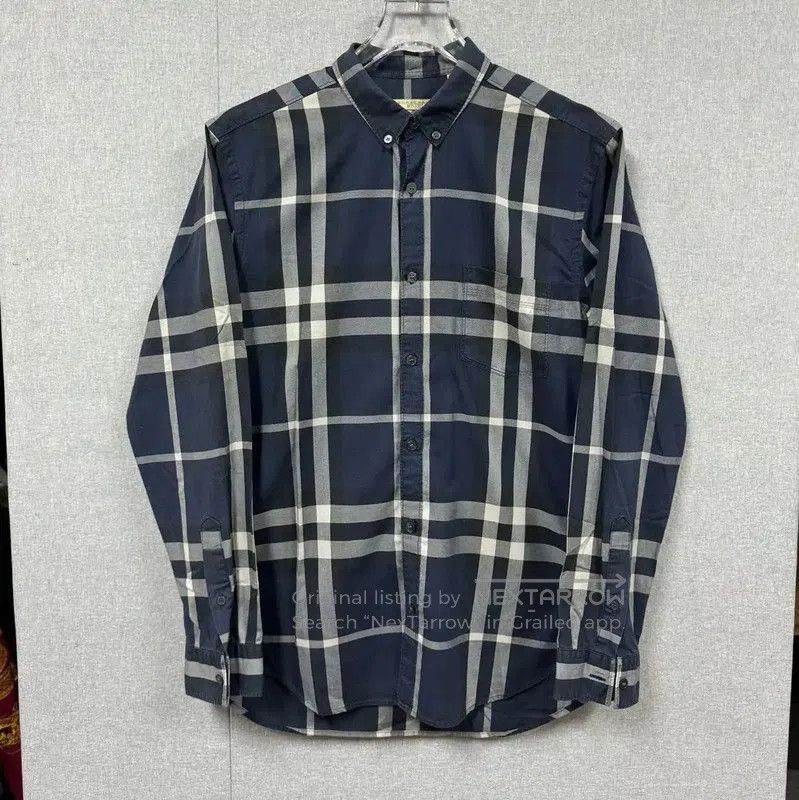 Burberry Burberry Men's Dark Blue Patterned Dress Shirt. Size US M / EU 48-50 / 2 - 1 Thumbnail
