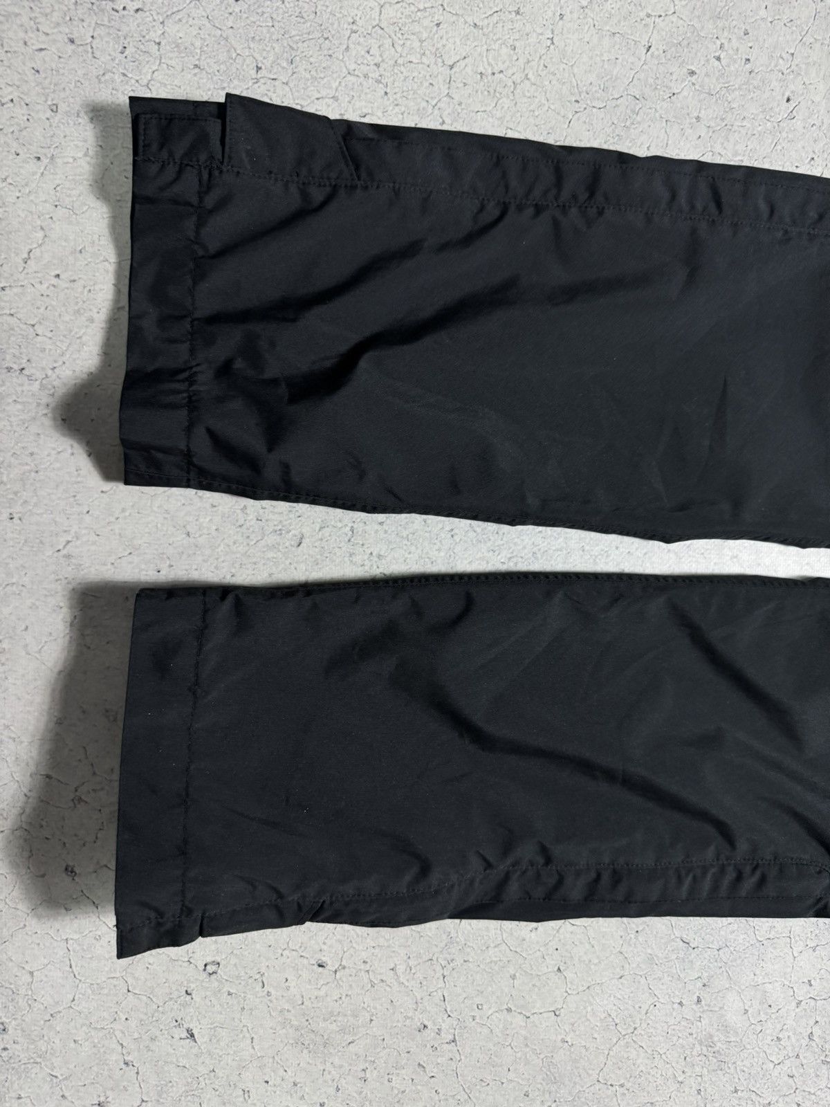Nike Nike Golf Vintage Nylon Pants Size XS Black Size US 28 / EU 44 - 2 Thumbnail