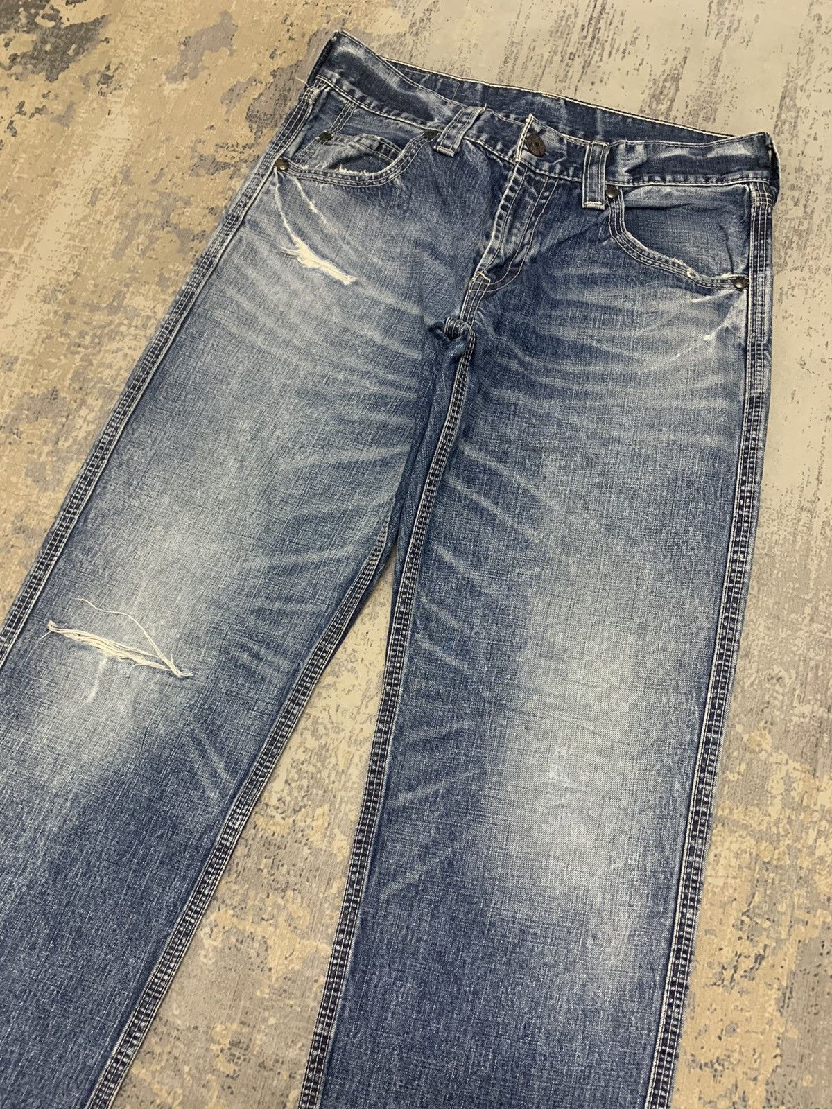 Levi's Vintage Levis 503 Buckle Back Distressed Denim Jeans 33x32 Size US 33 - 3 Thumbnail