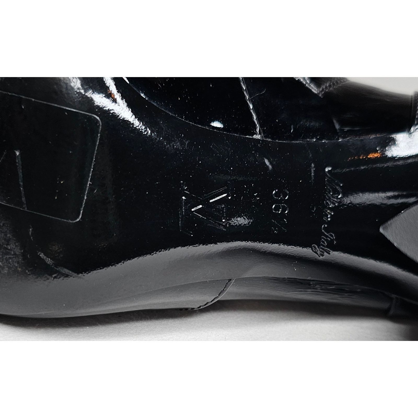 Louis Vuitton Louis Vuitton Silhouette Ankle Boot in Black Patent Leather Size US 6.5 / IT 36.5 - 11 Thumbnail