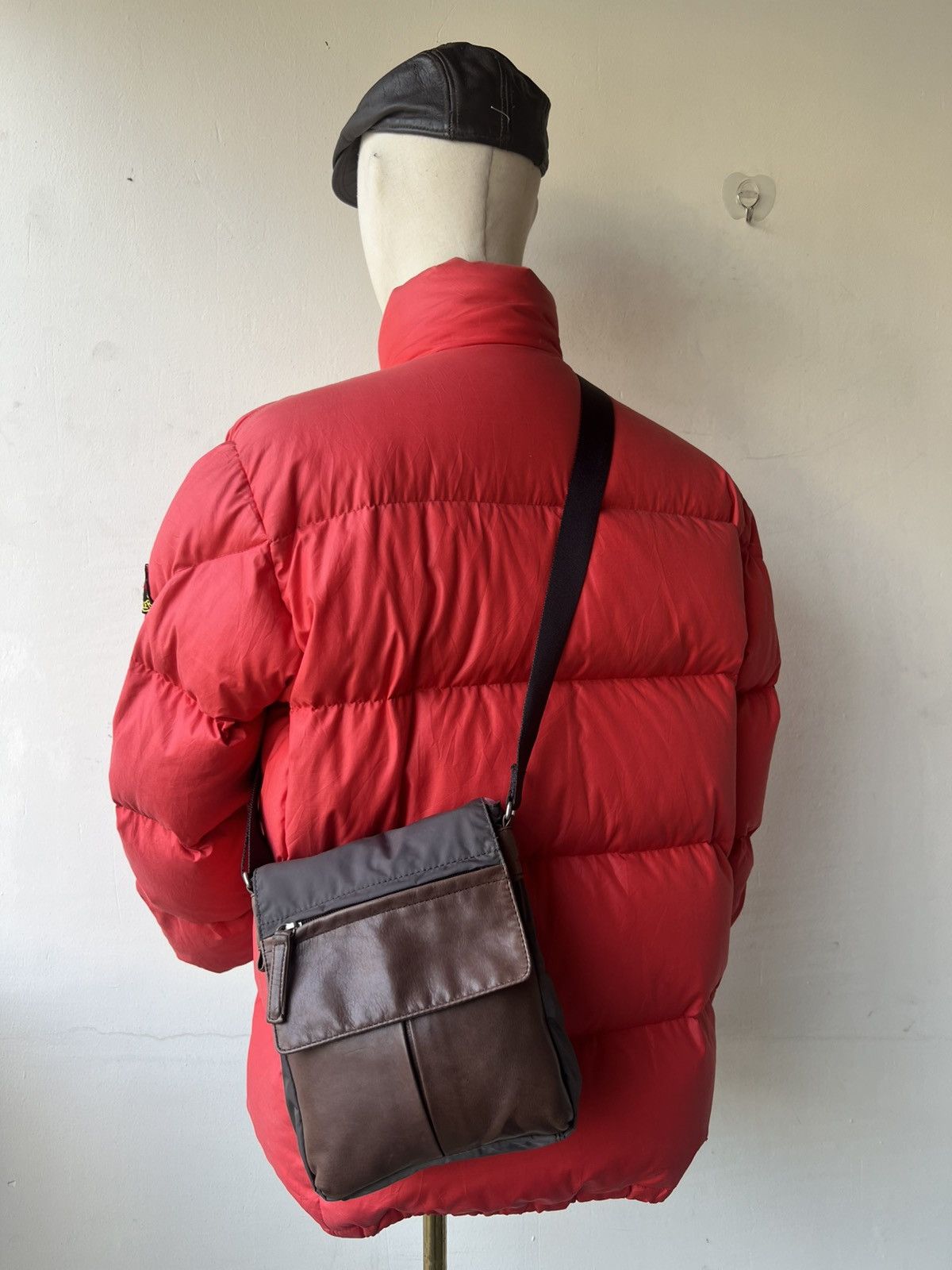 Yohji Yamamoto Vintage 2000 Yohji Yamamoto Y’saccs Hybrid Leather Sling Bag Size ONE SIZE - 6 Thumbnail