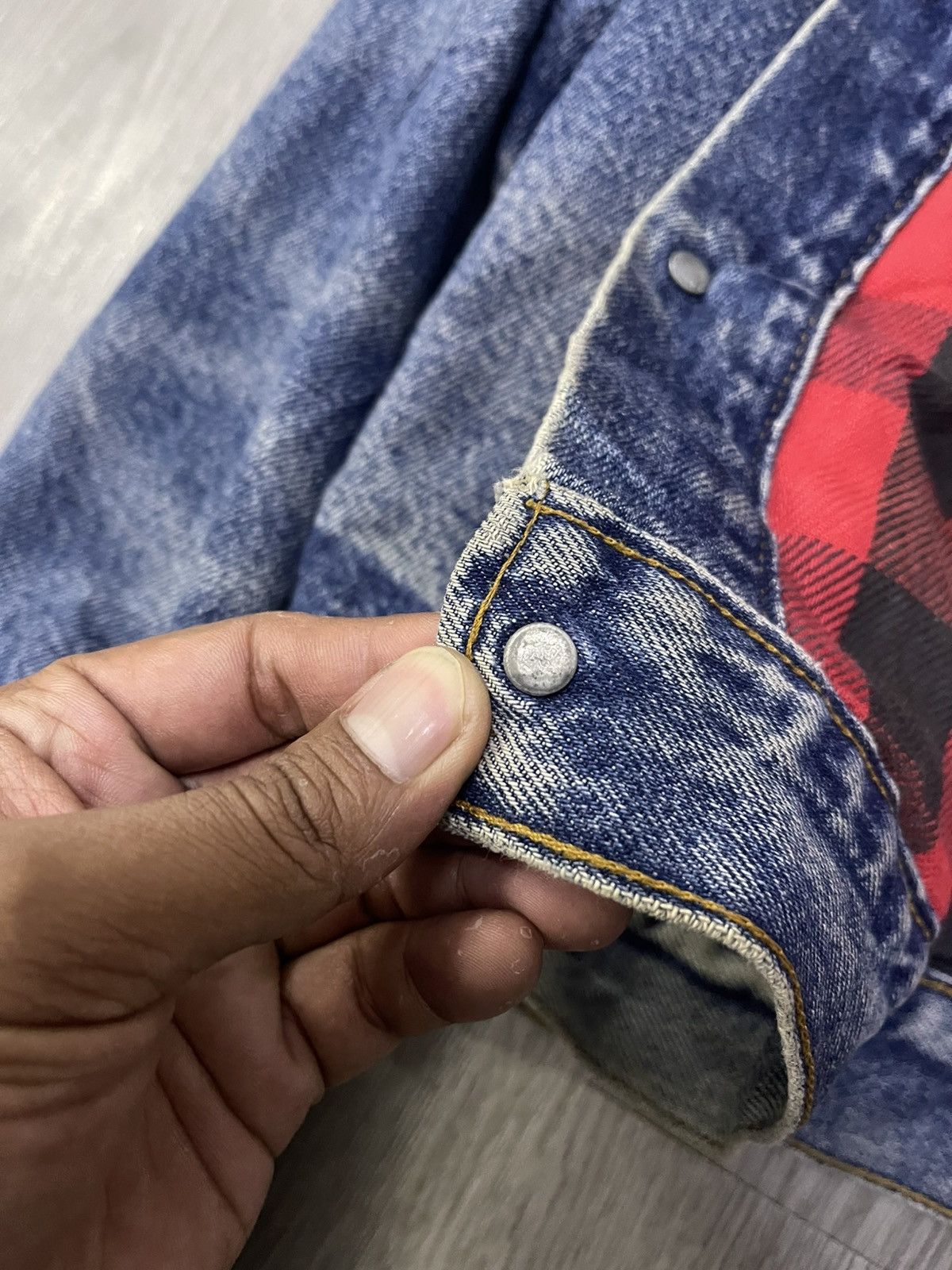 Levi's Vintage Clothing 80s LEVIS 71411 0816 TRUCKER BLANKET DENIM Size US L / EU 52-54 / 3 - 6 Thumbnail