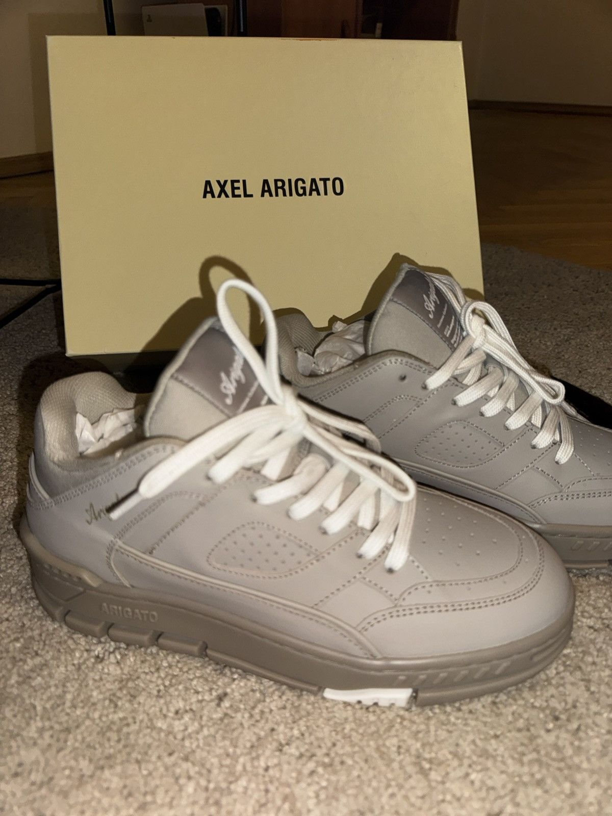 Axel Arigato Axel Arigato Area Lo Sneakers Beige Size US 6.5 / IT 36.5 - 7 Thumbnail