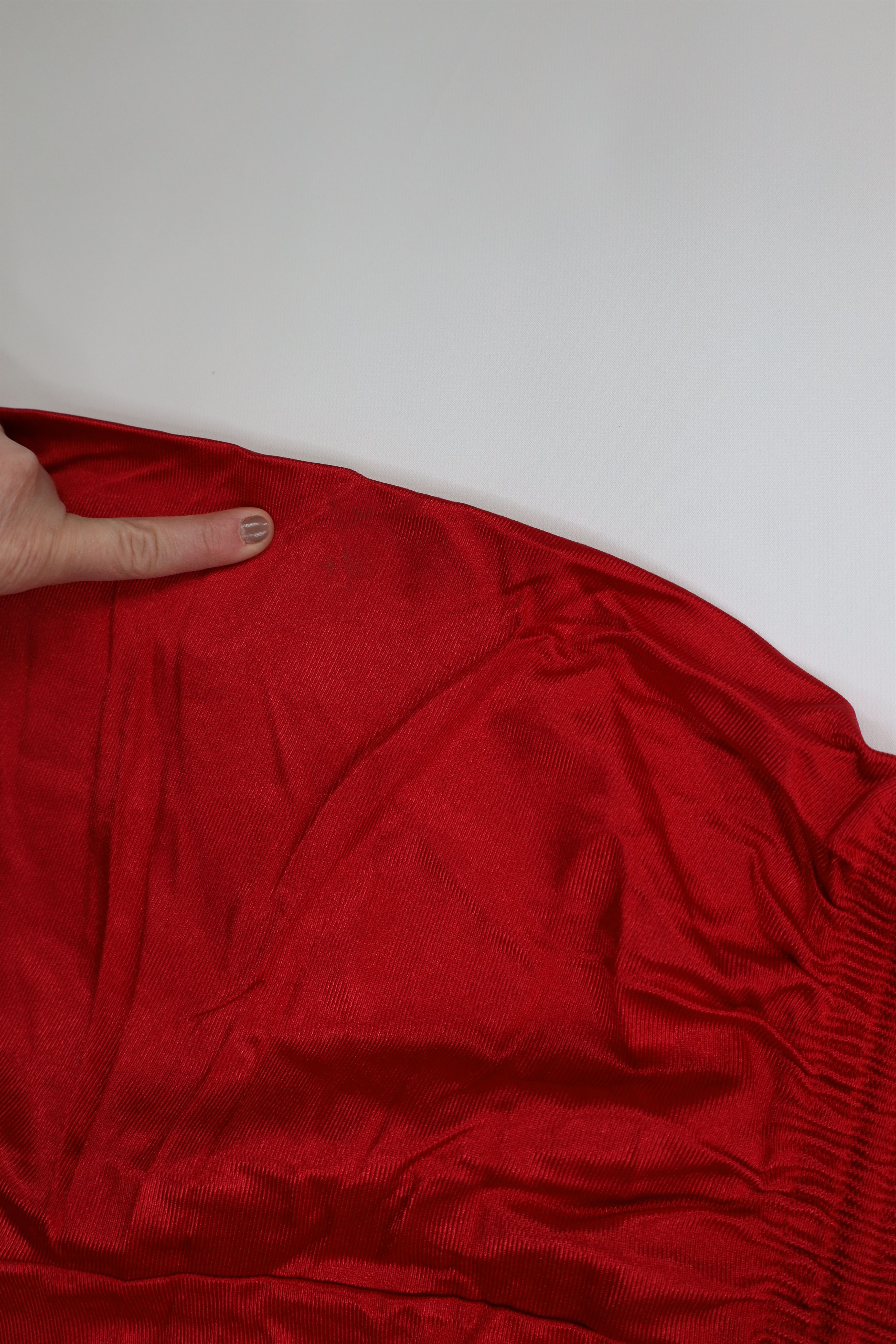 Vintage Vintage 90s Streetwear Silky Dazzle Above Knee Shorts Red Size US 30 / EU 46 - 6 Thumbnail