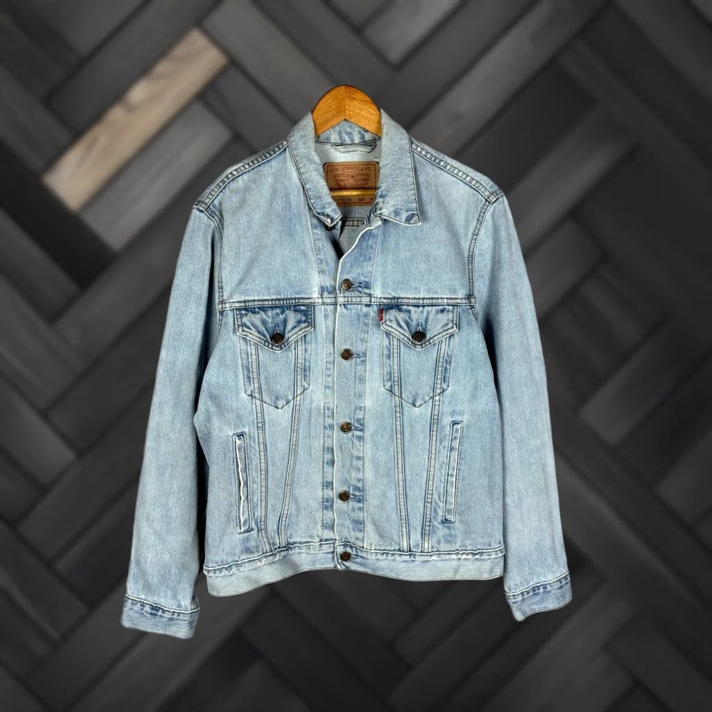 Levi's Levi's Denim Jacket Blue Cotton Size M Men Jacket Denim Blue M Size US M / EU 48-50 / 2 - 1 Thumbnail