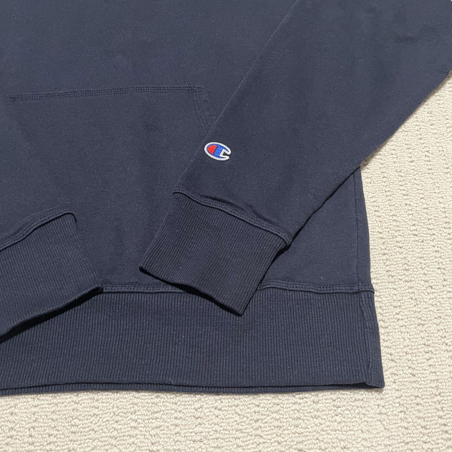 Champion Champion Hoodie Mens Small Navy Blue Logo Embroidered Pockets Heavyweight Pullover Cotton Polyester Knit Sweatshirt Classic Sports Vintage Size US S / EU 44-46 / 1 - 3 Thumbnail