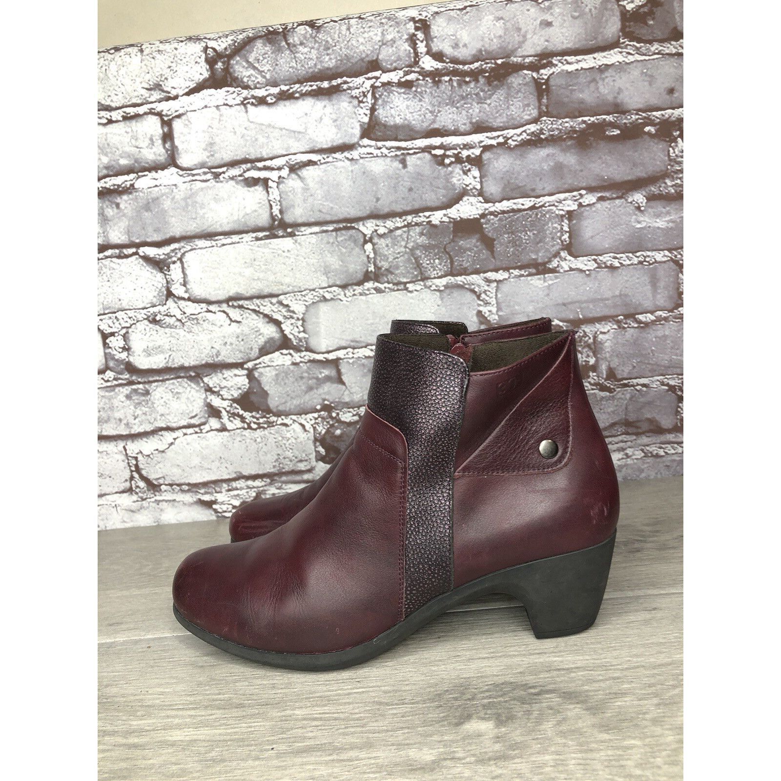 Other Treintas Burgundy Leather Pebble Ankle Side Zip Heel Boots W Size US 8.5 / IT 38.5 - 3 Thumbnail