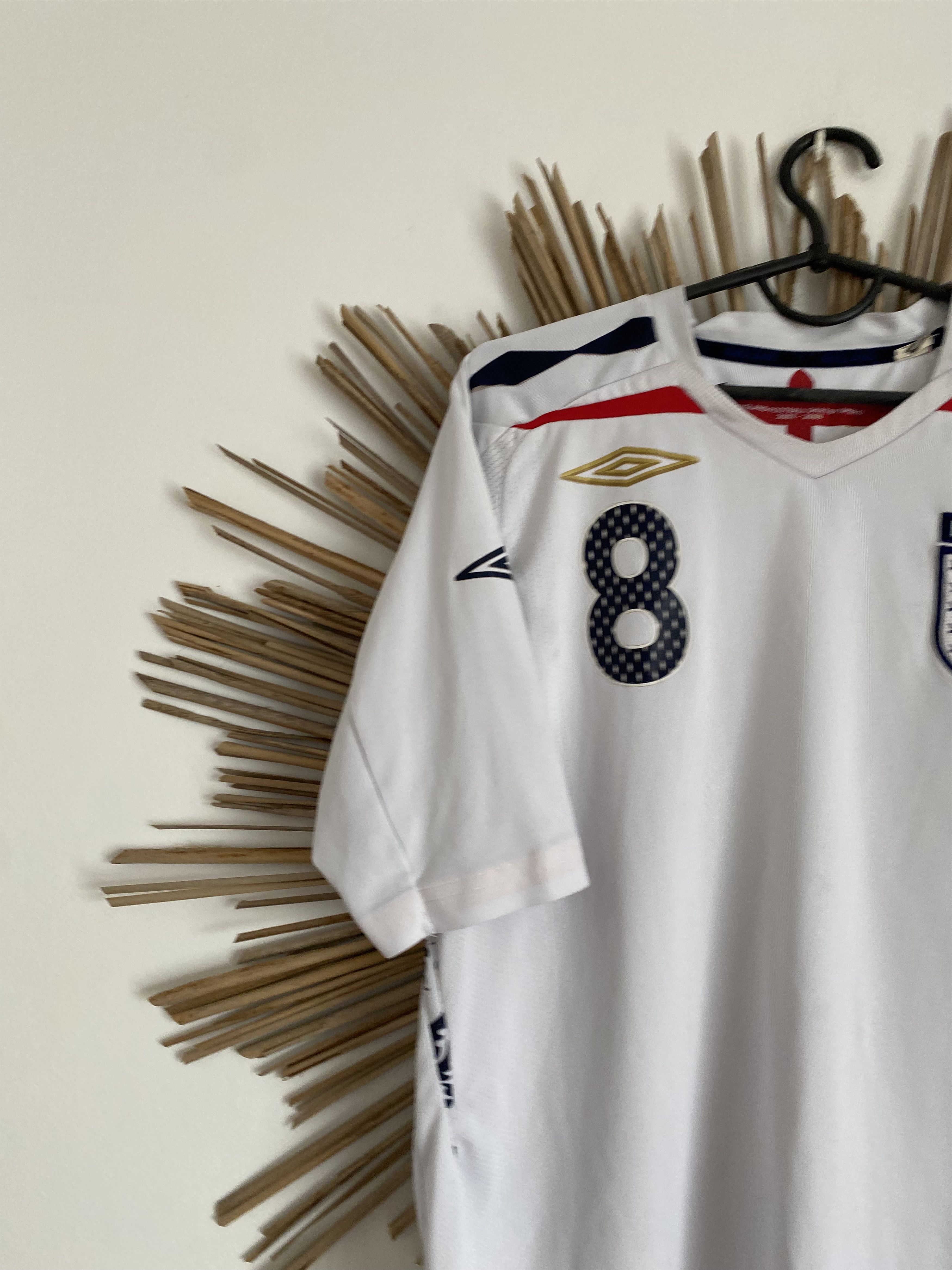 Umbro Umbro England 2008 2009 home Lampard soccer jersey Size US M / EU 48-50 / 2 - 4 Thumbnail