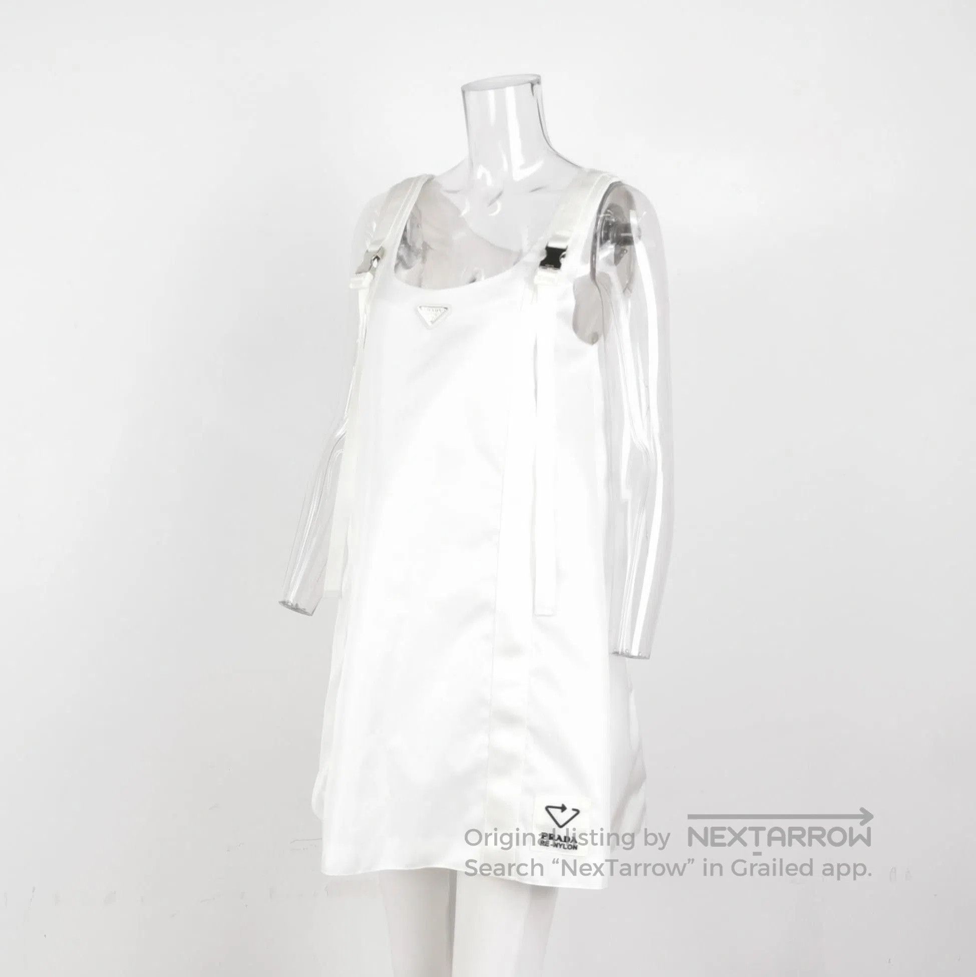 Prada Prada Sleeveless Triangle Logo Dress in White . Size US 38 / EU 54 - 2 Thumbnail