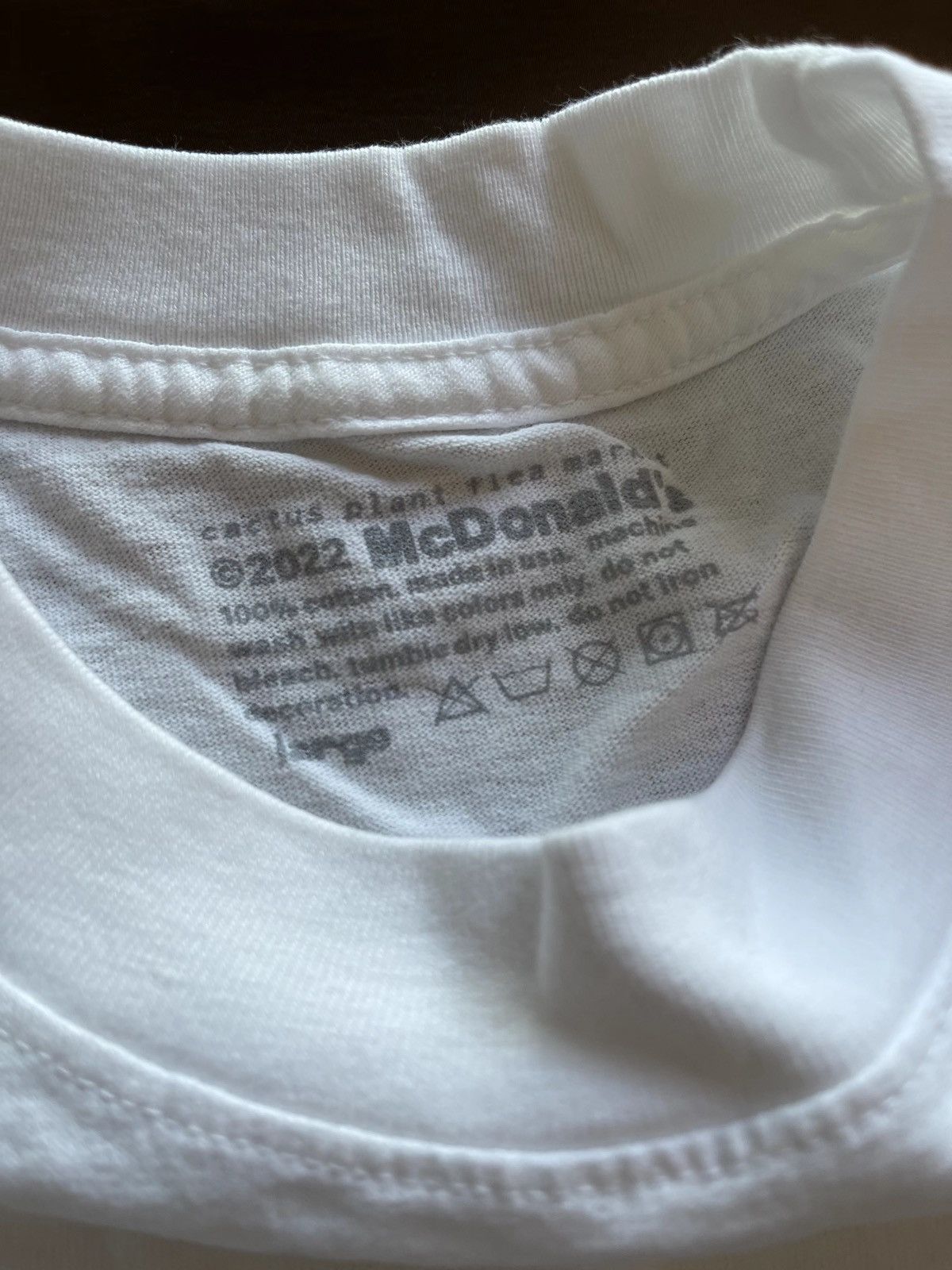 Travis Scott Travis Scott Cactus Jack x McDonald’s Big Mac Tee Size US XL / EU 56 / 4 - 4 Thumbnail
