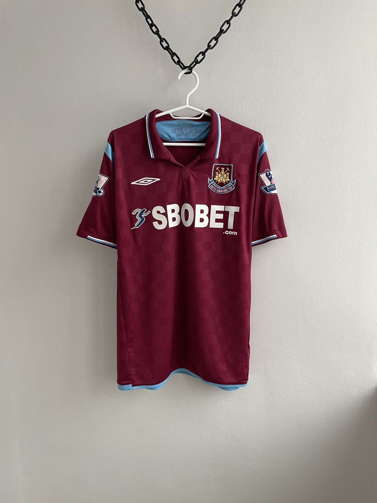 Umbro West Ham United 2009 2010 Home Football Shirt Soccer Jersey Size US L / EU 52-54 / 3 - 1 Thumbnail