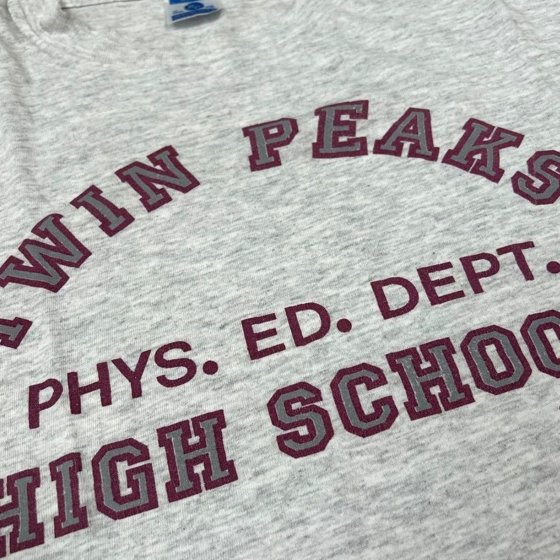 Vintage VINTAGE Twin Peaks College Logo T-Shirt Made in USA Used XL Gray Mens Size US XL / EU 56 / 4 - 5 Thumbnail