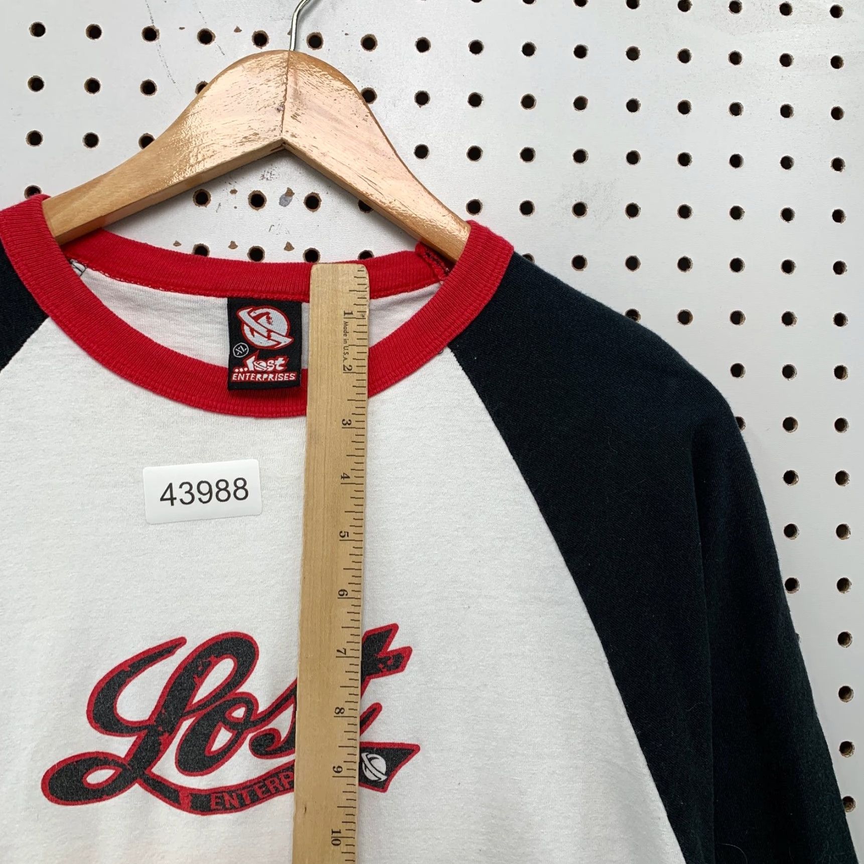 Vintage VINTAGE Lost Enterprises Skateboard Long Sleeve Shirt Mens XL White Black Size US XL / EU 56 / 4 - 7 Thumbnail