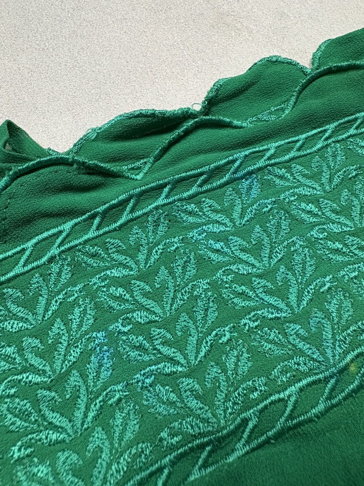 Isabel Marant Etoile Isabel Marant Étoile Green Embroidered Scallop Top Rare 48 Size XS / US 0-2 / IT 36-38 - 25 Thumbnail