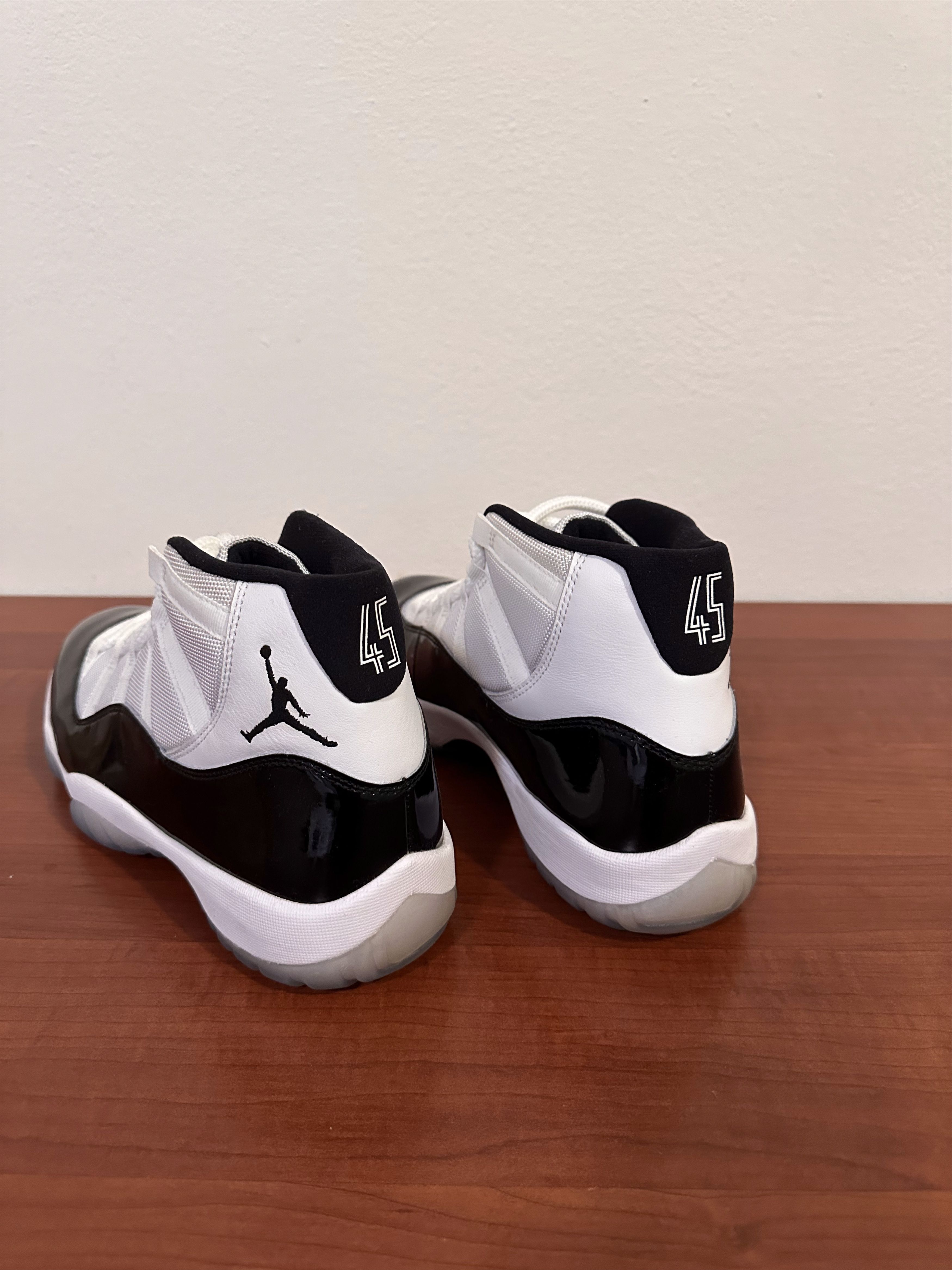 Jordan Brand Jordan 11 Retro 2018 Size US 11 / EU 44 - 2 Thumbnail