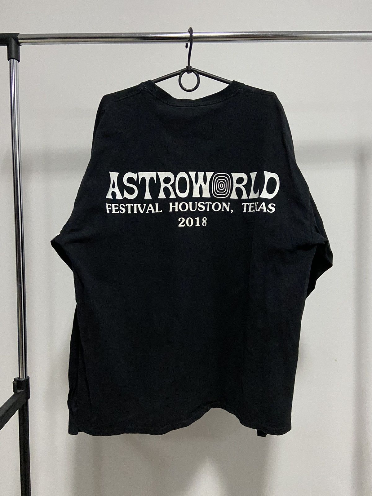 Travis Scott Travis Scott Astroworld astronaut big print logo sweatshirt Size US XL / EU 56 / 4 - 2 Thumbnail