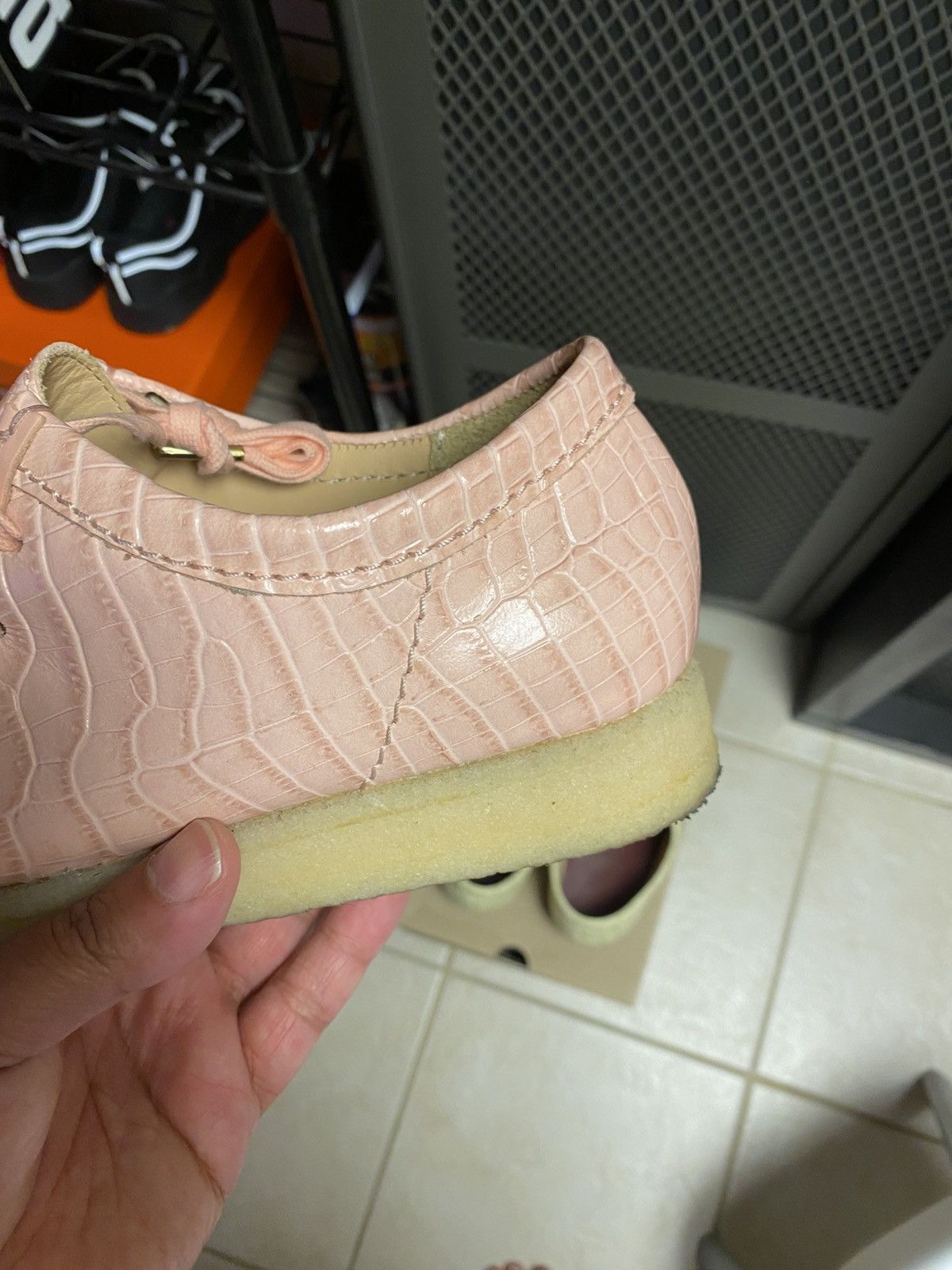 Clarks Clarks x Packer Shoes Wallabee “Light Pink Croc” Size US 8.5 / EU 41-42 - 9 Thumbnail