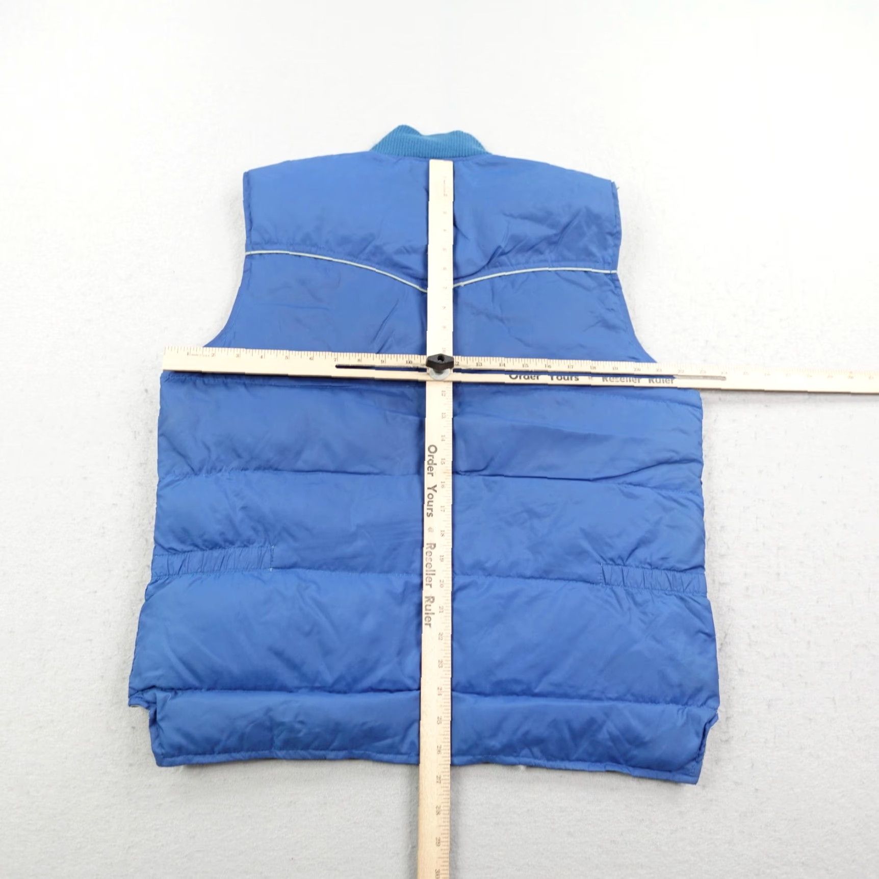 Vintage VINTAGE Pioneer Wear Vest Mens Medium Blue Quilted Down Insulated 80s Puffer Vest Mens Medium Blue 80s Outdoors Mens Size US M / EU 48-50 / 2 - 5 Thumbnail
