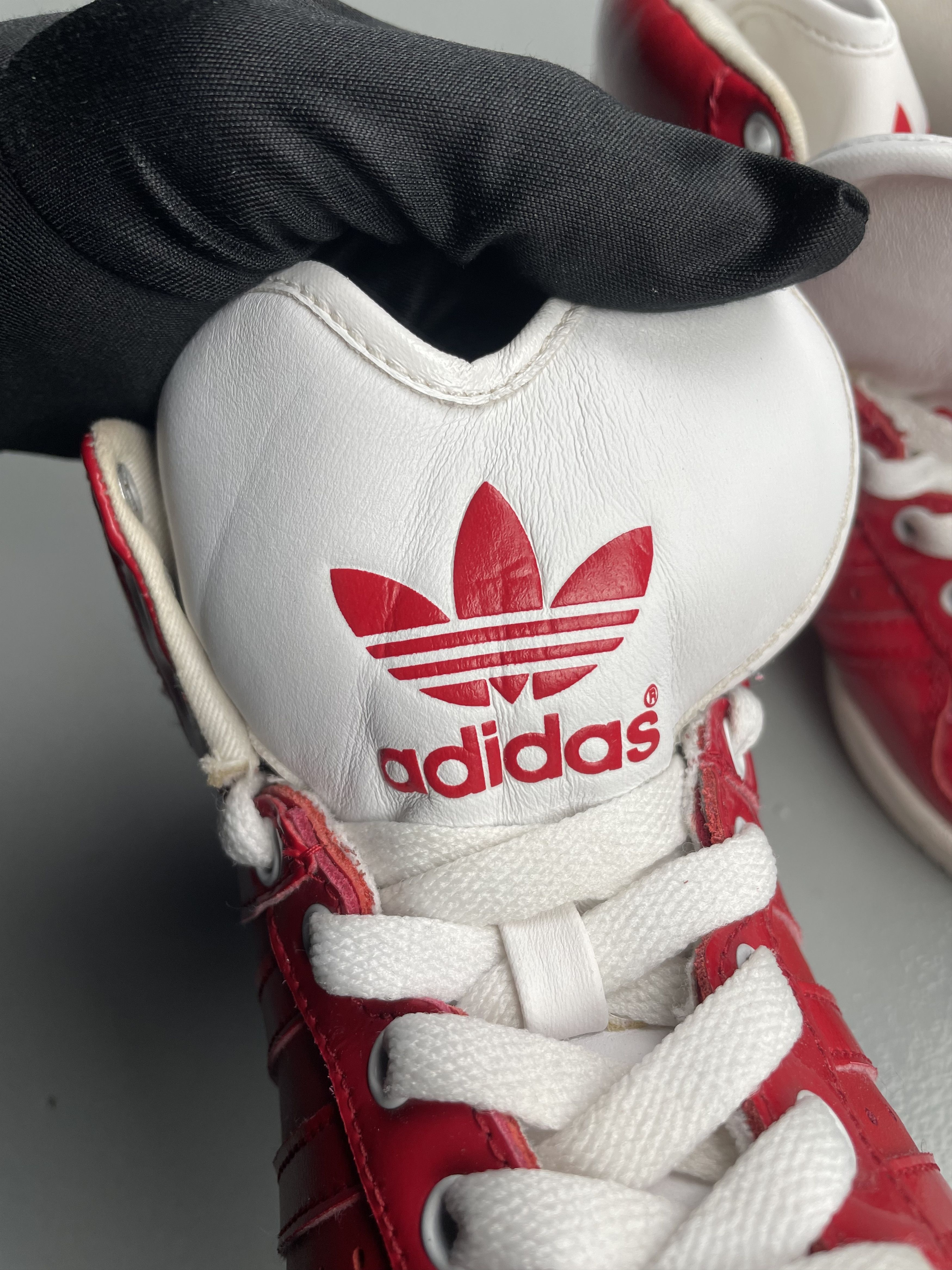 Adidas (Jeremy Scott style) 2012 adidas Metro Attitude Logo Heart Size US 5 / IT 35 - 10 Thumbnail