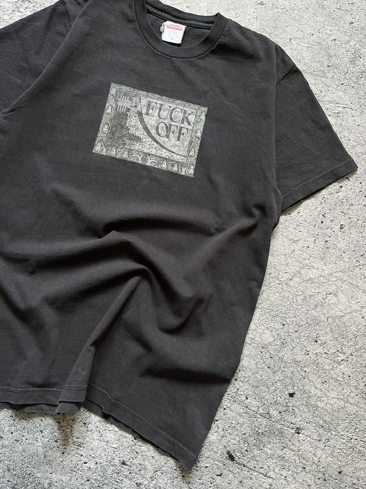 Supreme Supreme “Fuck Off” Tee Size US M / EU 48-50 / 2 - 6 Thumbnail