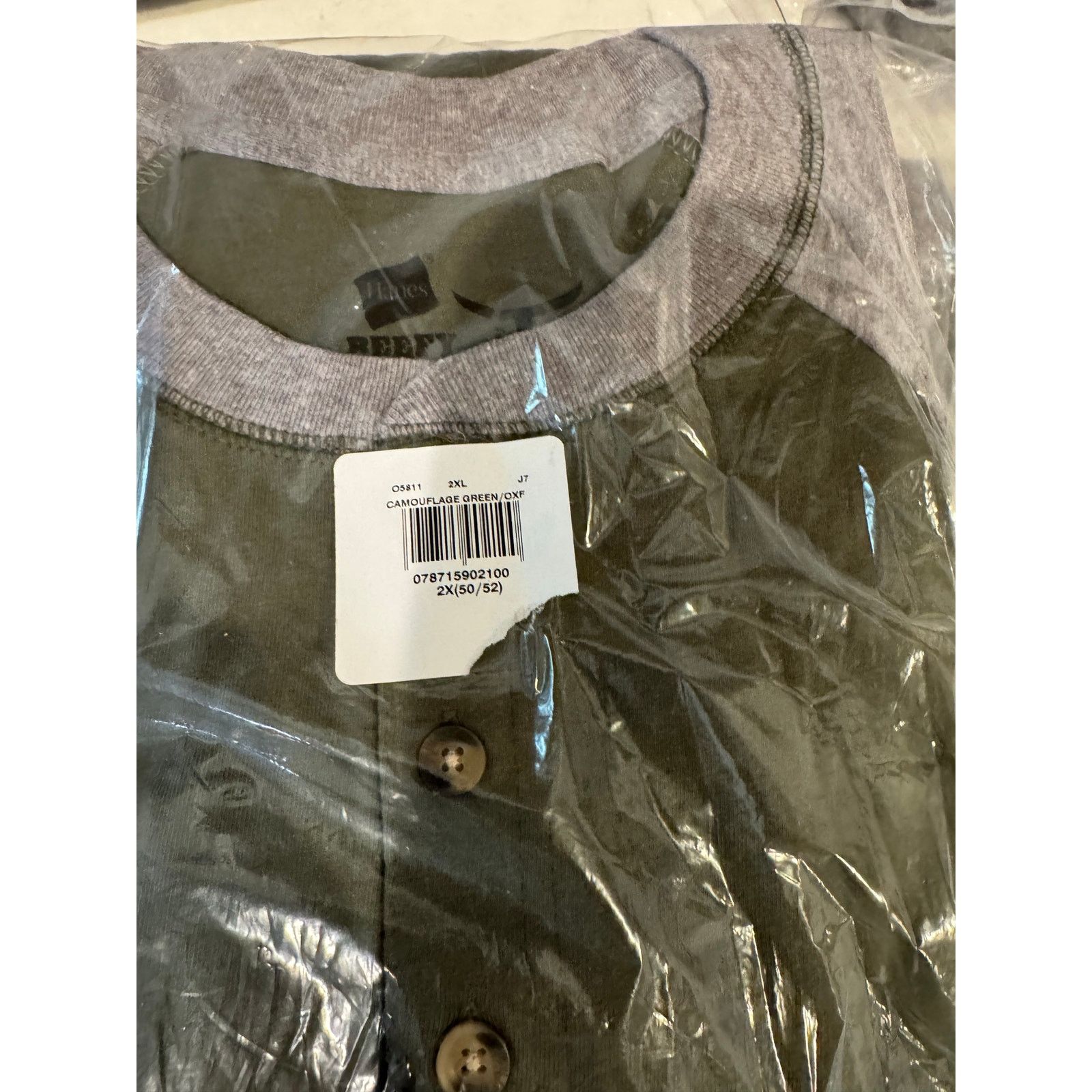 Hanes Hanes Beefy-T Long Sleeve Colorblock Henley Green XL Size US XXL / EU 58 / 5 - 2 Thumbnail