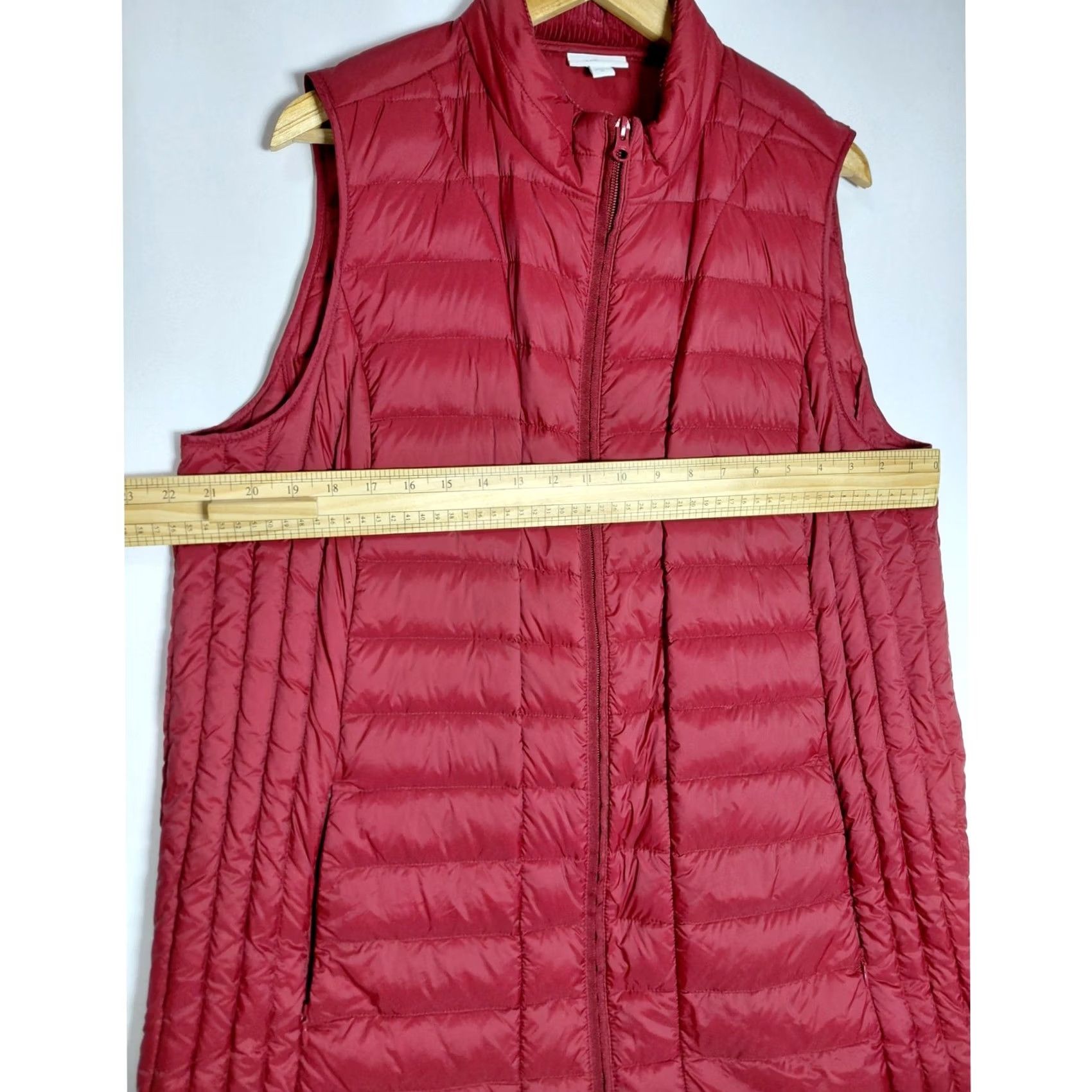 J. Jill J.Jill Down Puffer Vest Red Solid Nylon Women XL Vest Sleeveless Zip Lightweight Insulated Lined Casual Travel Winter Fall Basics Size XL / US 12-14 / IT 48-50 - 4 Thumbnail