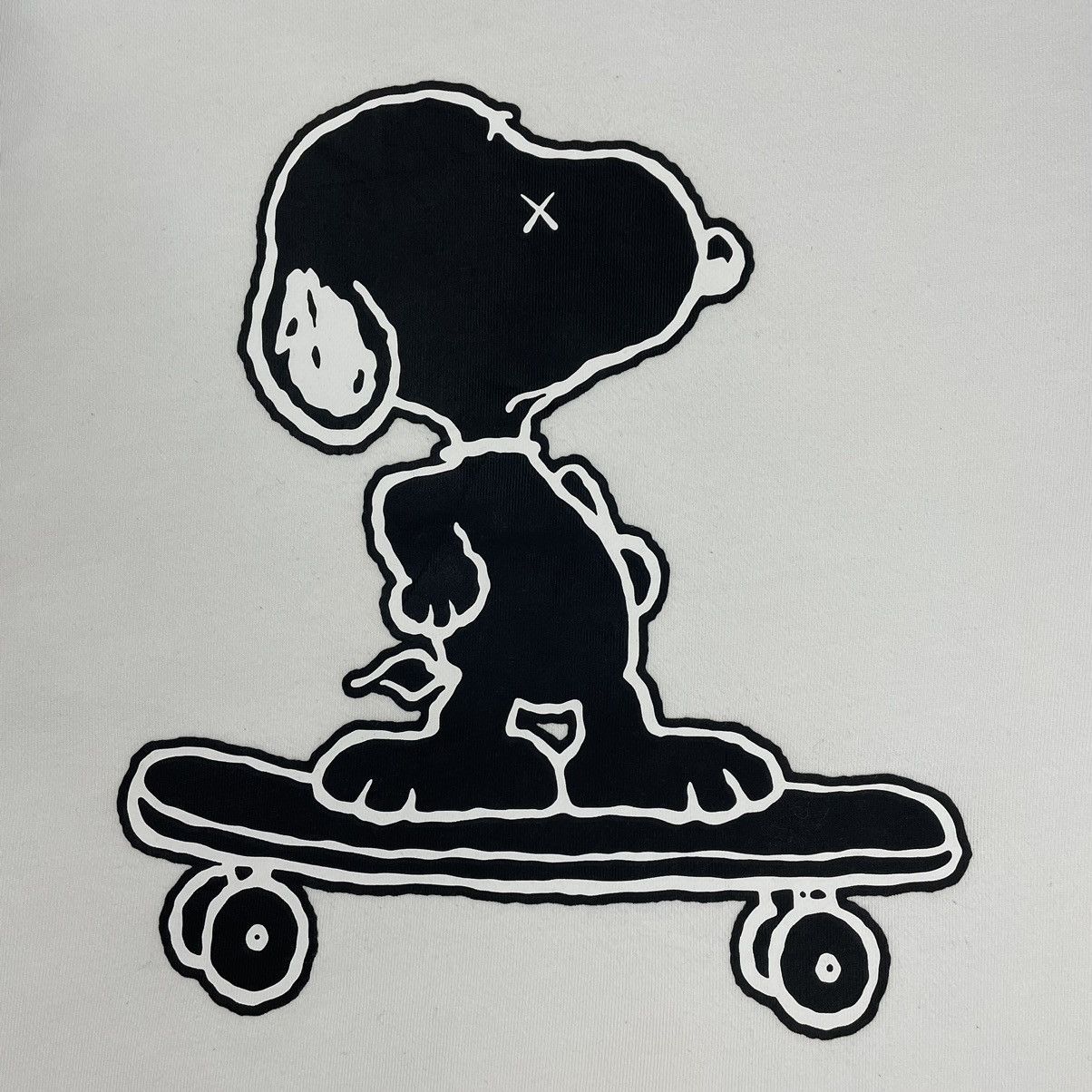 Kaws Ut by Uniqlo X Kaws X Peanuts Sweatshirt Size US L / EU 52-54 / 3 - 6 Thumbnail