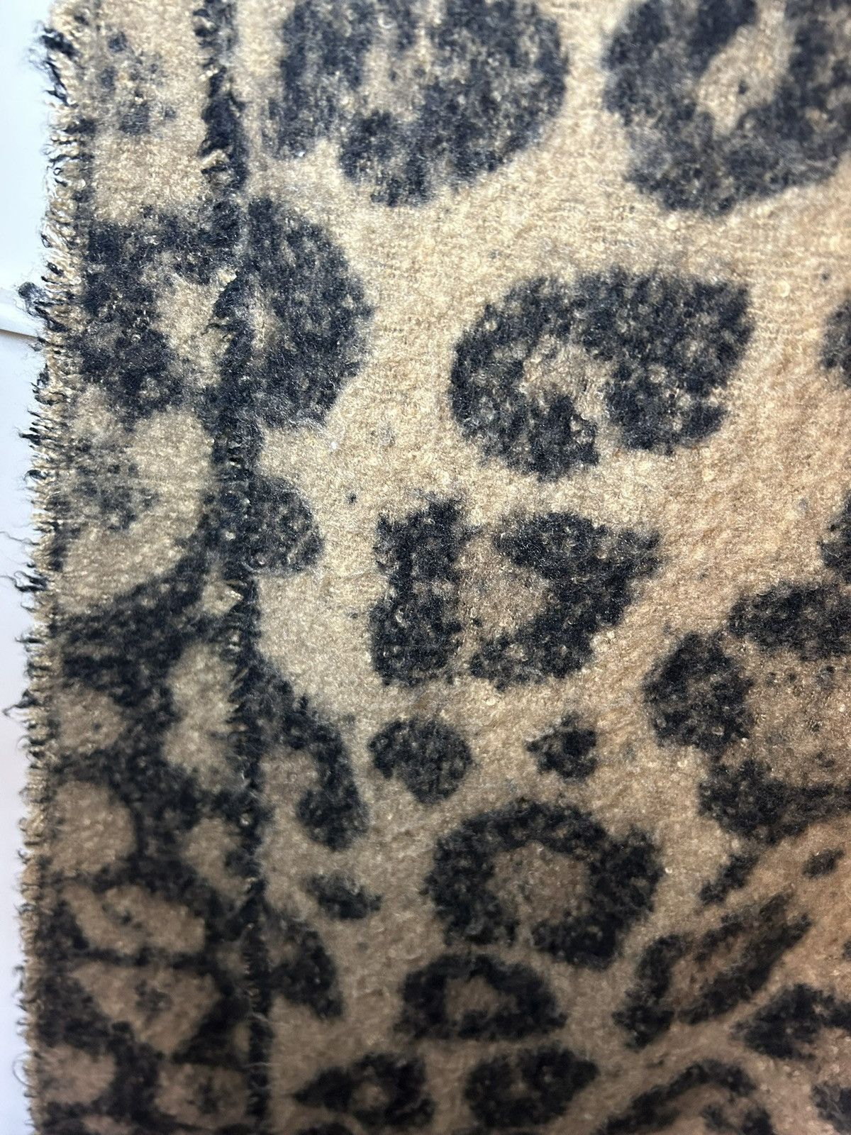 Vintage Vintage “a new day” soft fuzzy leopard print scarf Size ONE SIZE - 4 Thumbnail