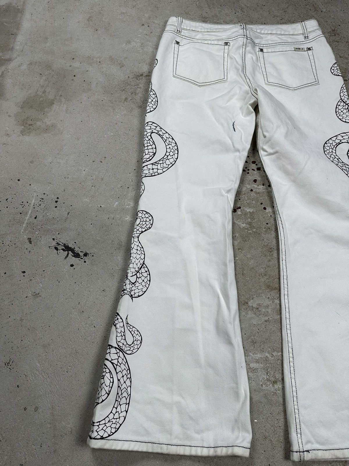 If Six Was Nine × Japanese Brand × Vintage Vintage White Bootcut Snake Print Flared Denim Pants Size US 32 / EU 48 - 10 Thumbnail