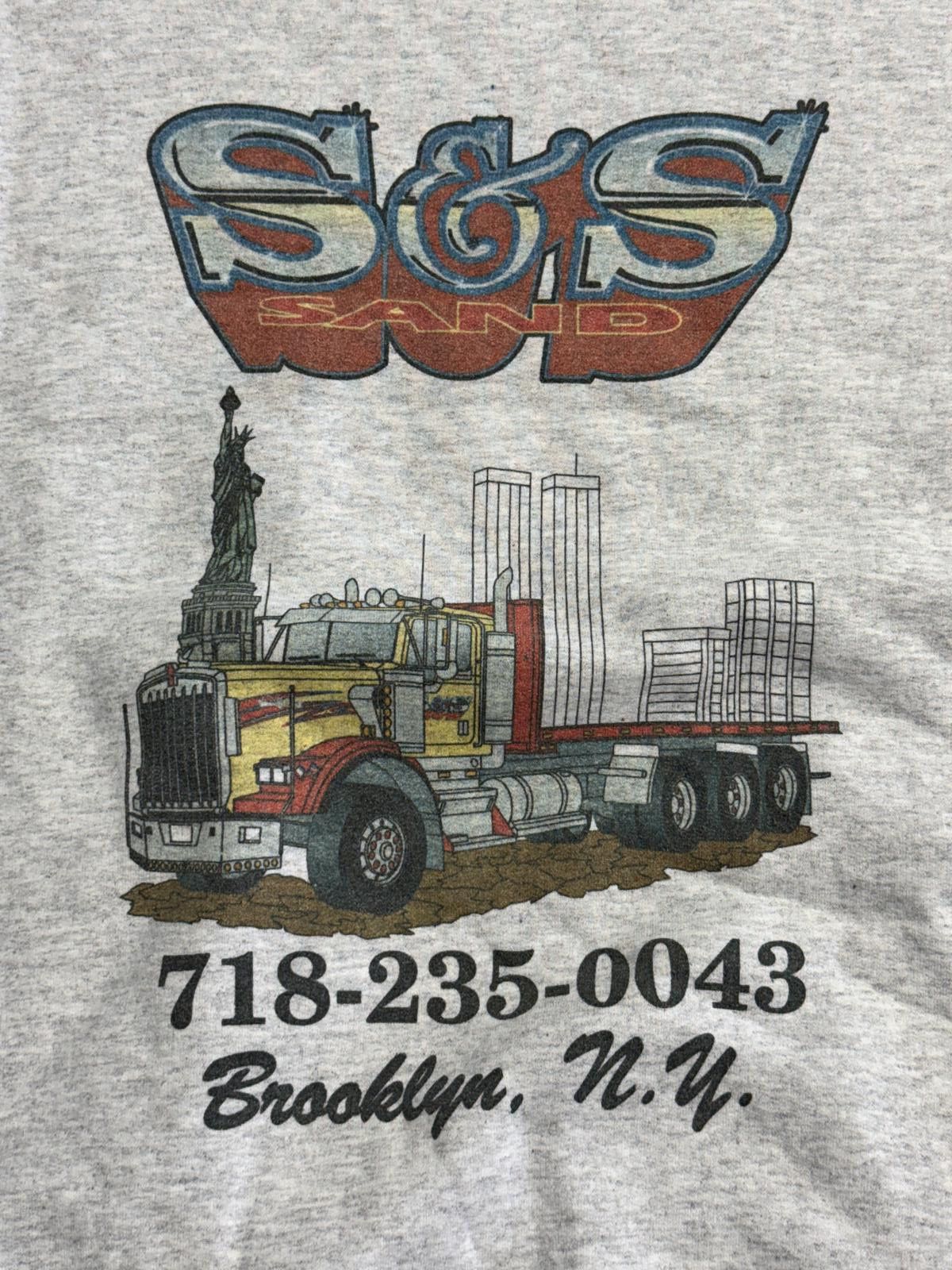Gildan Vintage Brooklyn Crewneck - New York Skyline Twin Towers XL Size US XL / EU 56 / 4 - 1 Thumbnail