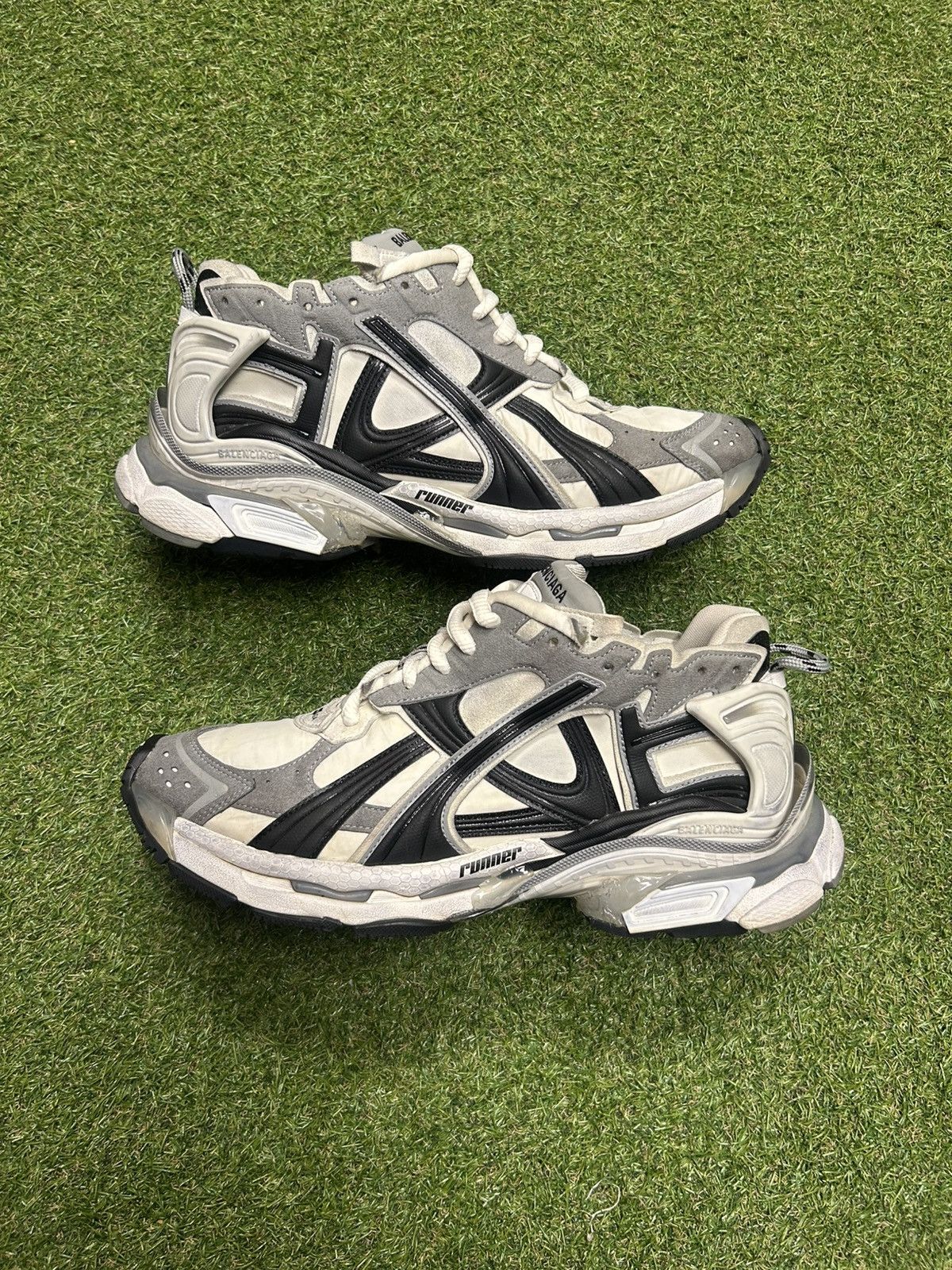 Balenciaga Balenciaga Runner Size US 12 / EU 45 - 1 Thumbnail