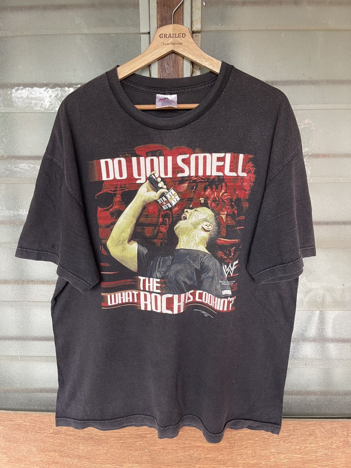 WWF Vintage 00's WWF The Rock "What The Rock Is Cookin' Tee Size US XL / EU 56 / 4 - 1 Thumbnail