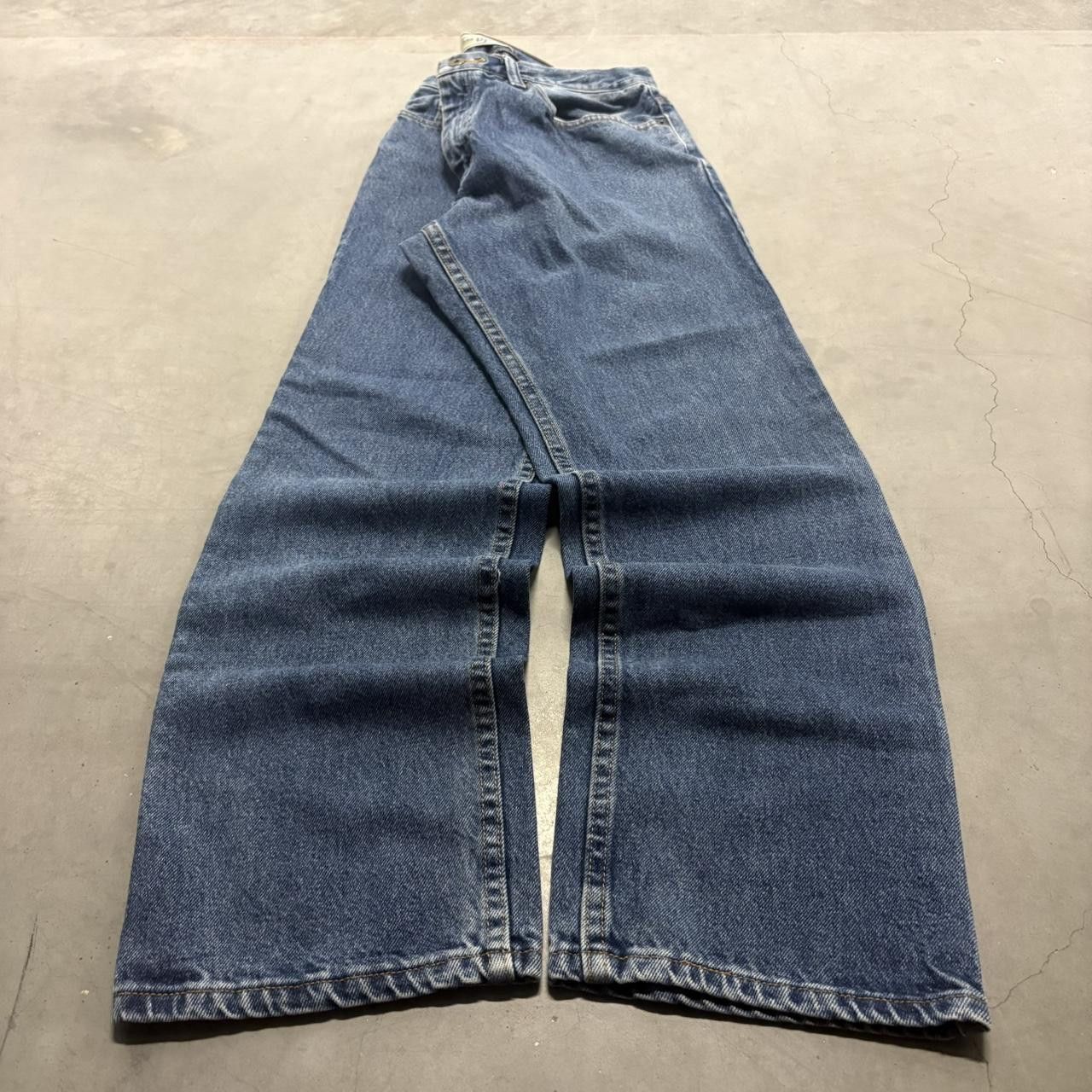 Vintage Crazy Vintage Y2K/2000s Baggy Grunge Streetwear Style Dark Wash Denim Jeans! Size US 33 - 1 Thumbnail