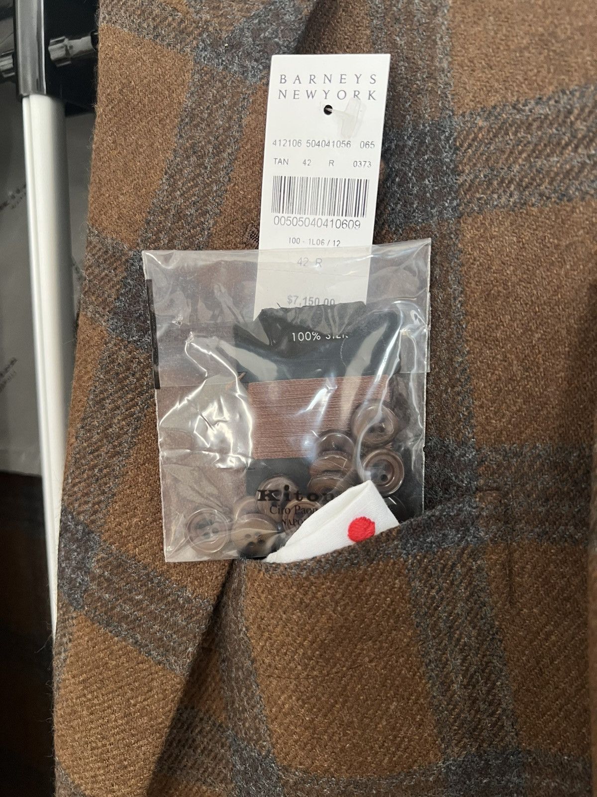Barneys New York × Kiton Kiton Size 42R/52R Brown Plaid Cashmere Blazer Barneys NY XO Size 42R - 7 Thumbnail