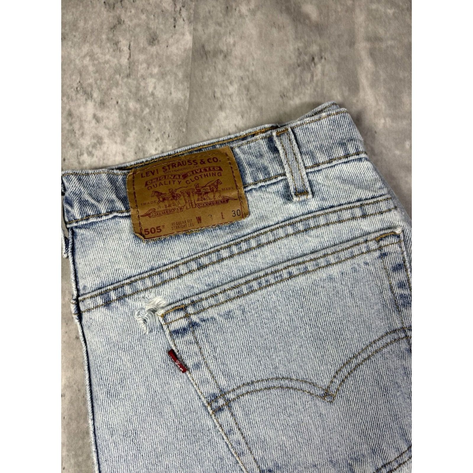 Levi's VINTAGE Levi's 505 Jeans Straight 32x27 Blue Denim Cotton Men USA 90s 80s Reg Size US 32 / EU 48 - 2 Thumbnail