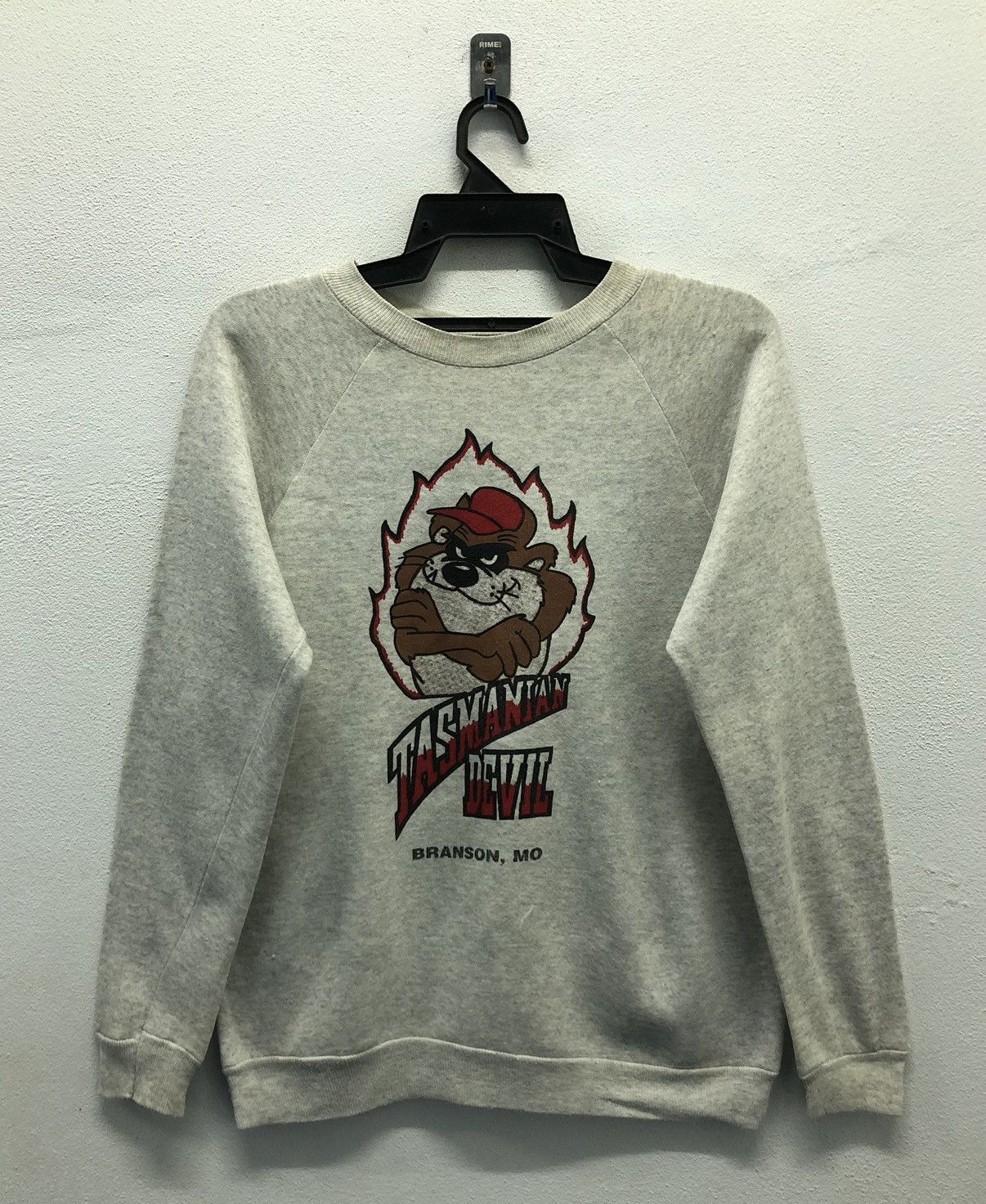 Vintage Vintage Looney Tunes Tasmanian Devil Branson,Mo Sweatshirt Size US M / EU 48-50 / 2 - 1 Thumbnail