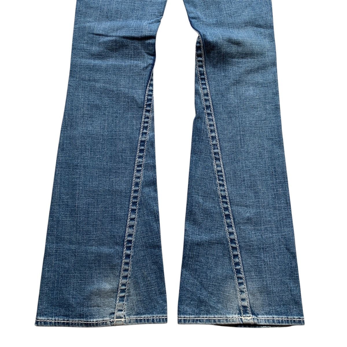 True Religion 2000’s True Religion Joey Distressed Bootcut Flare Pants Size US 28 / EU 44 - 15 Thumbnail