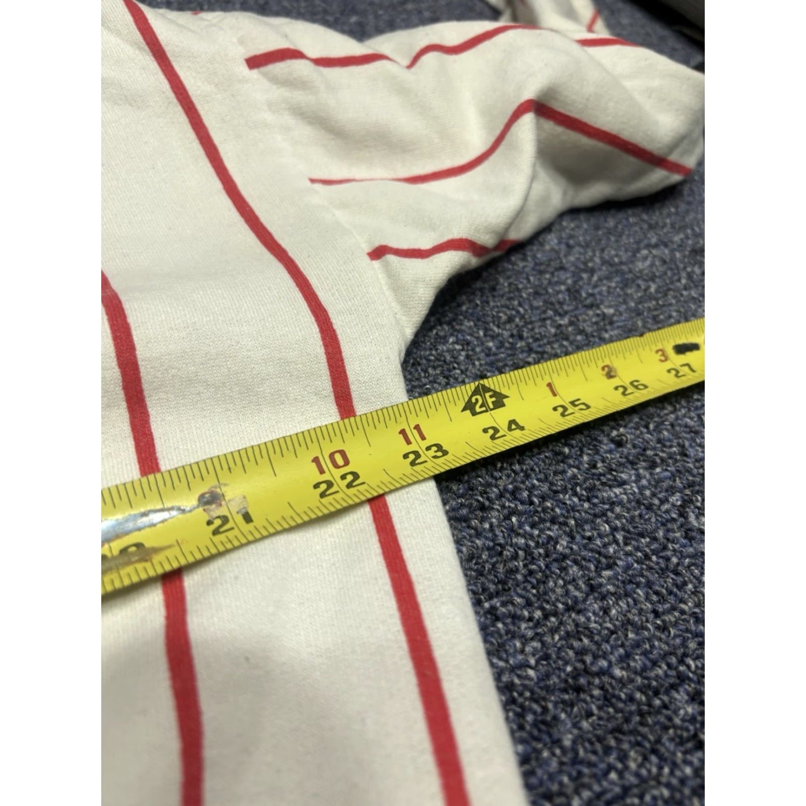 Vintage VINTAGE Sea World Shirt M White Poly Tees Unisex Adults Graphic Print Long Sleeve Crew Neck 80s Animals USA Shirt Mens Womens Size US M / EU 48-50 / 2 - 3 Thumbnail